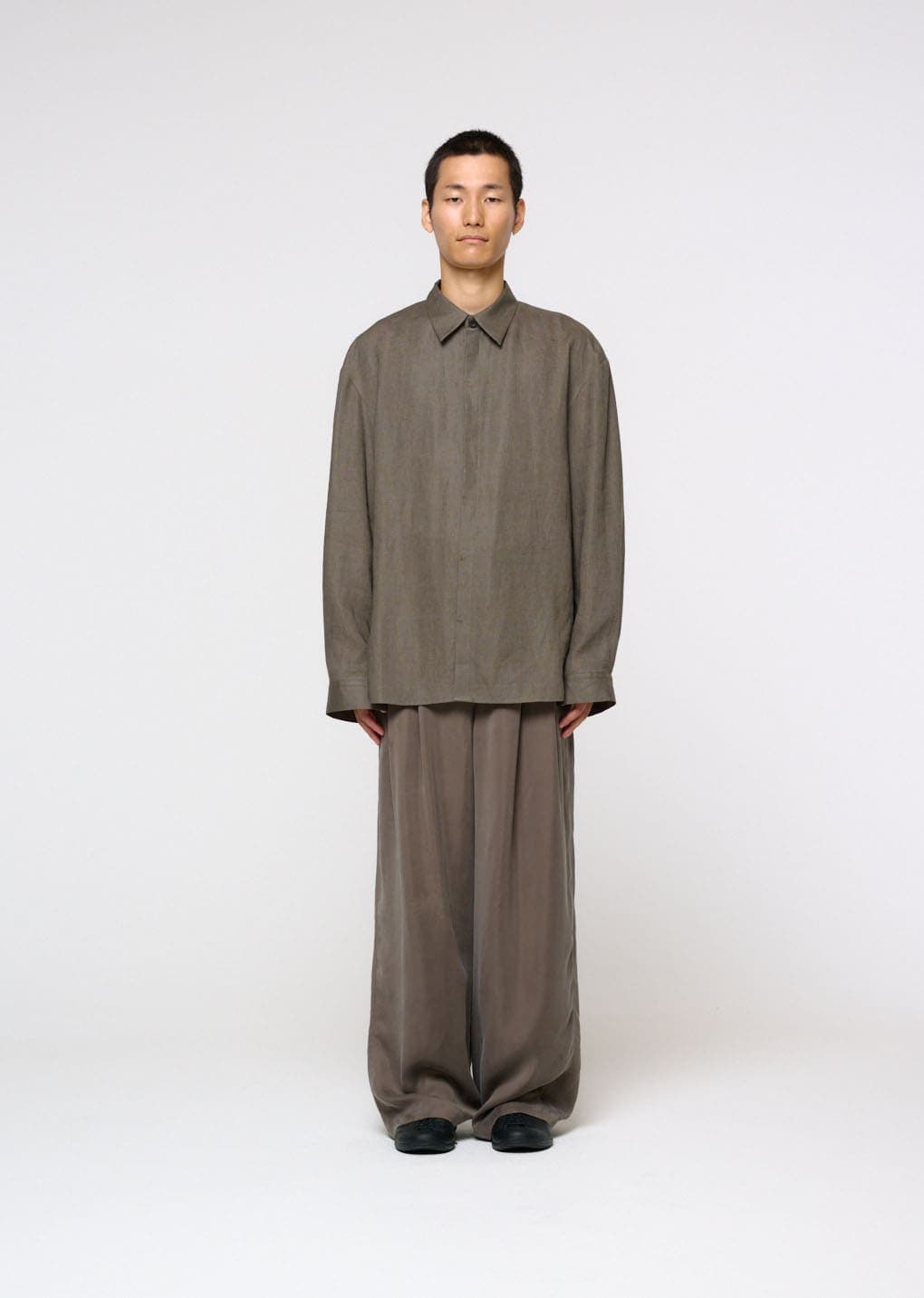 Linen Oversized Shirt, Khaki — vue 2