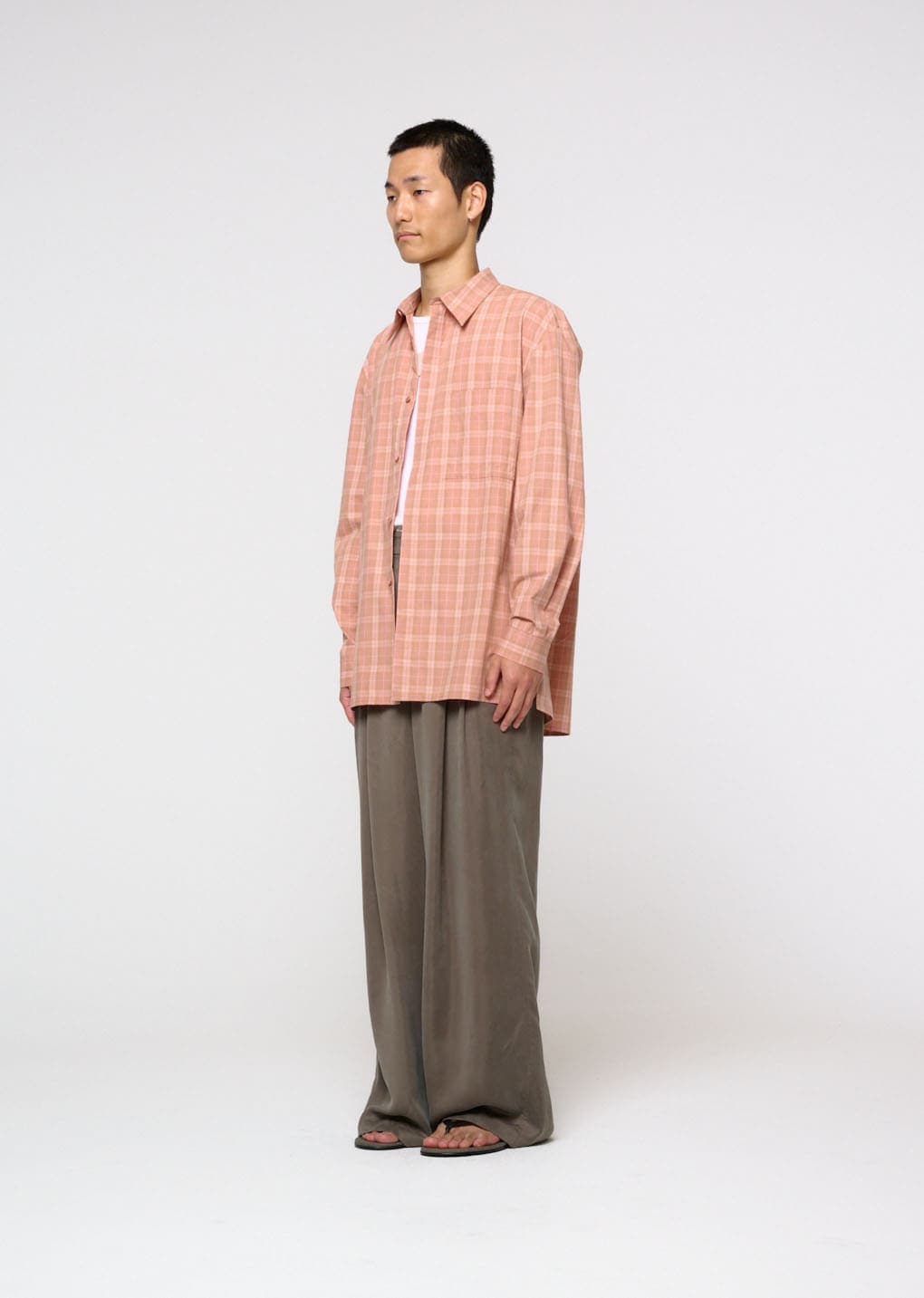 [Online Exclusive] Oversized Pocket Check Shirt, Salmon — vue 3