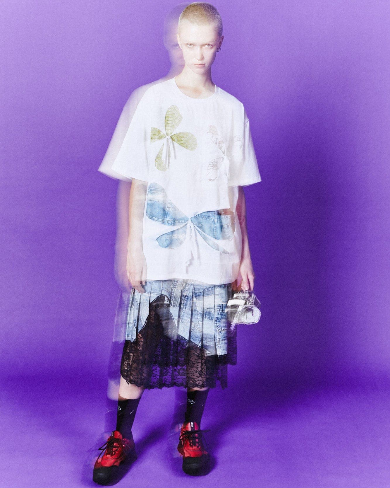 Kyra Blooming Fabric Flowers T-Shirt (White) — vue 10