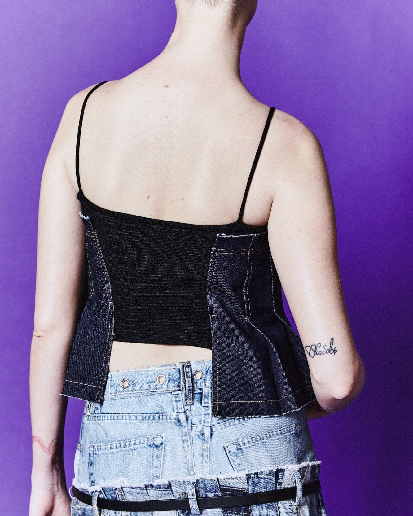 Kina Pleats Denim Sleeveless Knit Top (Black Indigo) — vue 11