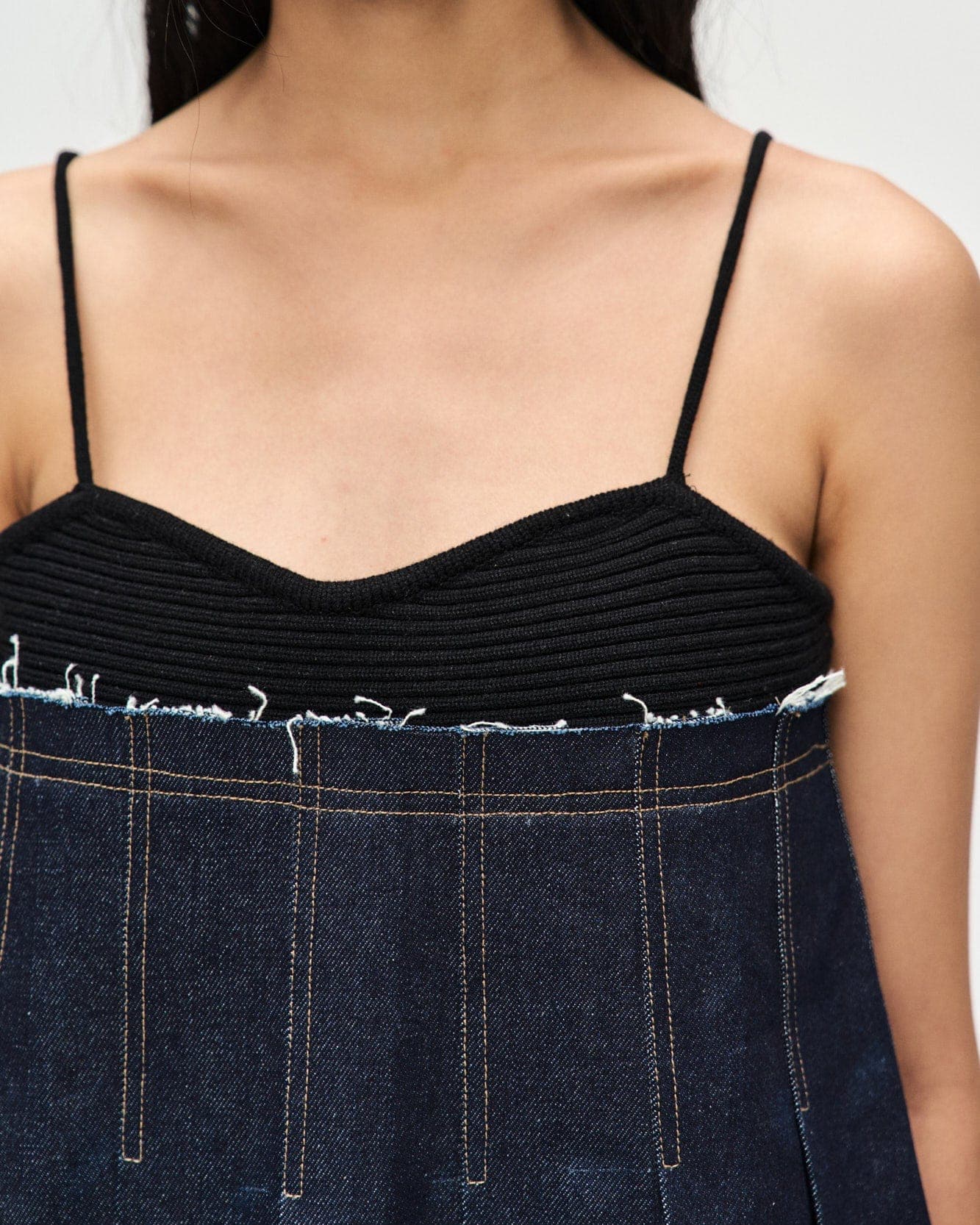 Kina Pleats Denim Sleeveless Knit Top (Black Indigo) — vue 8