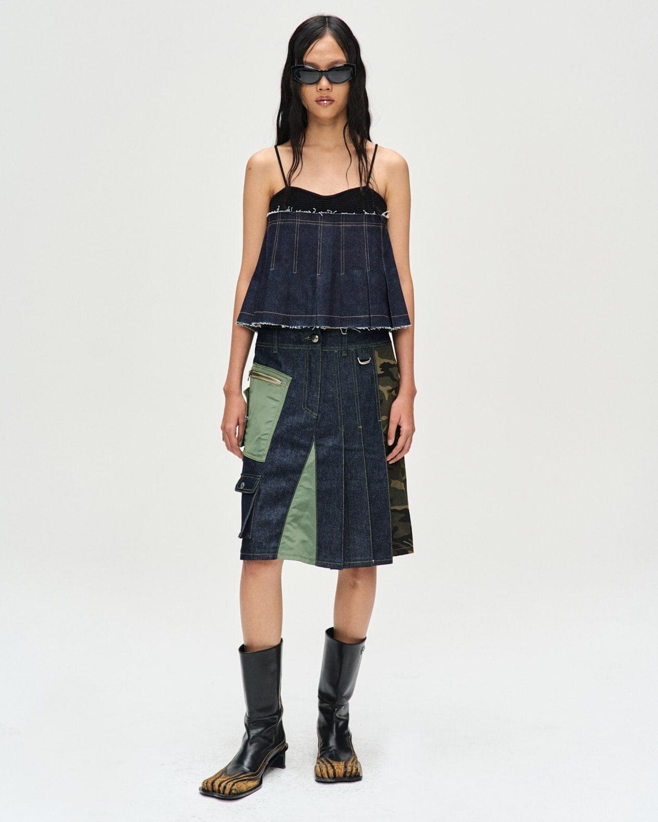 Kina Pleats Denim Sleeveless Knit Top (Black Indigo) — vue 1