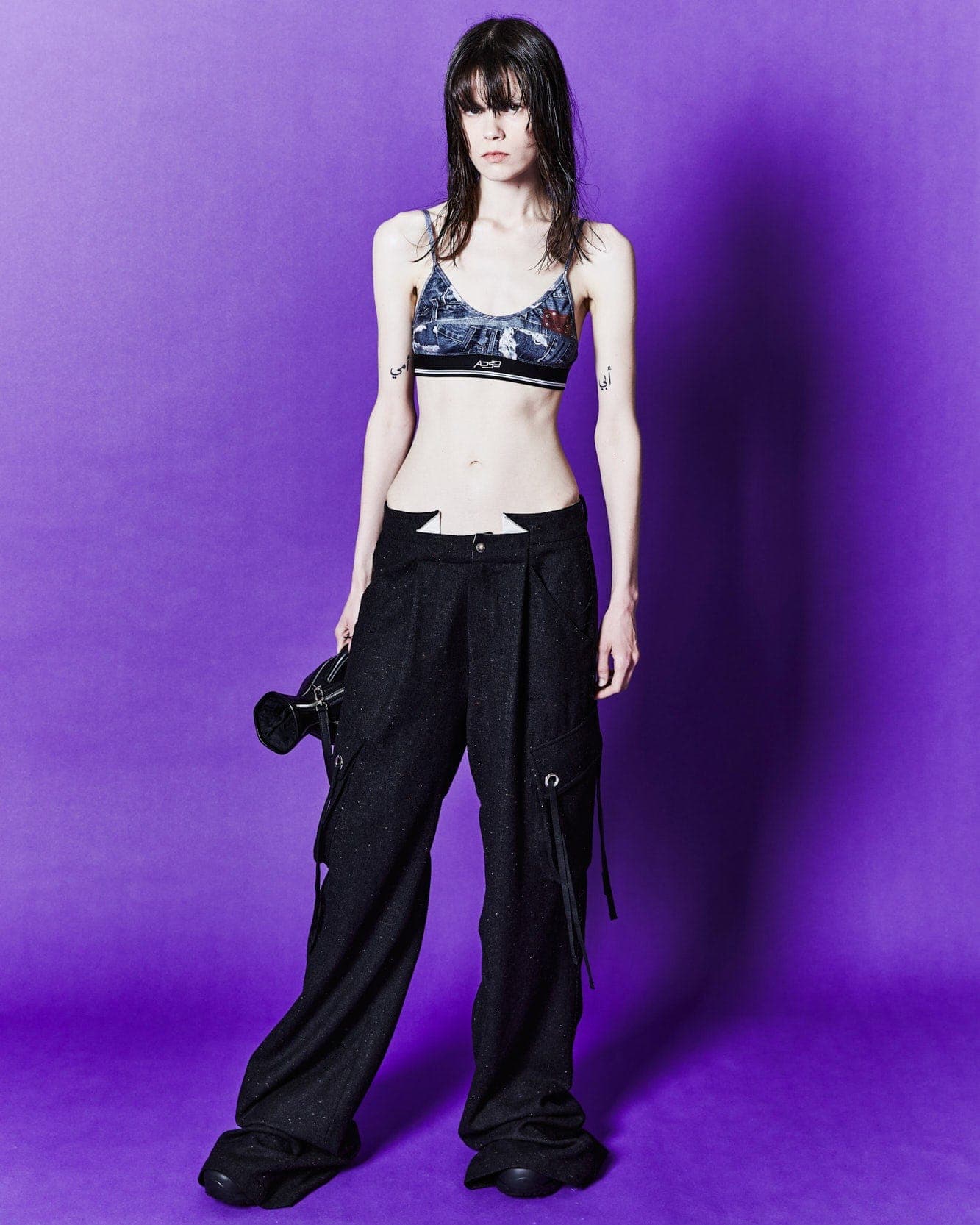 Denim Printed Bra-Top (Black) — vue 5