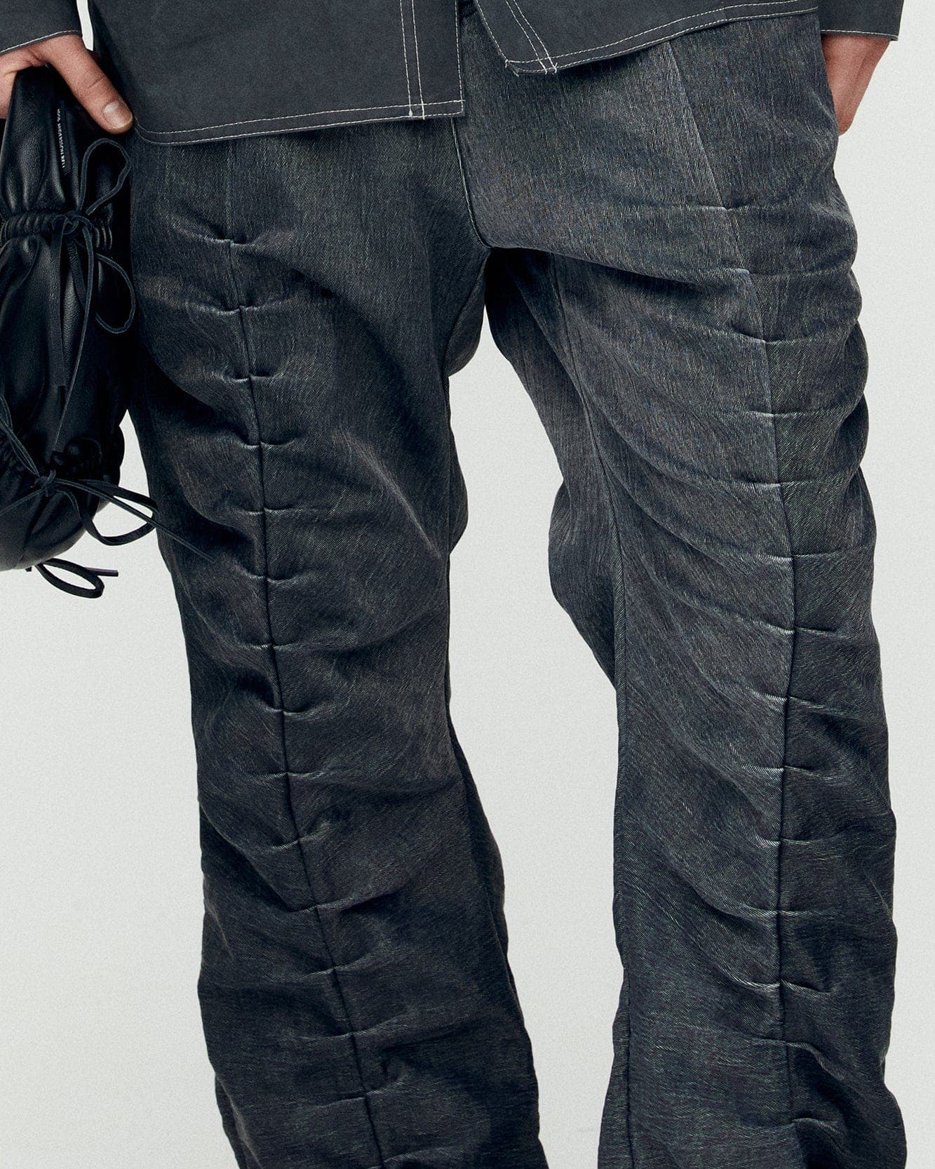 Rivoli Washed Tuck Pants (Washed Black) — vue 6