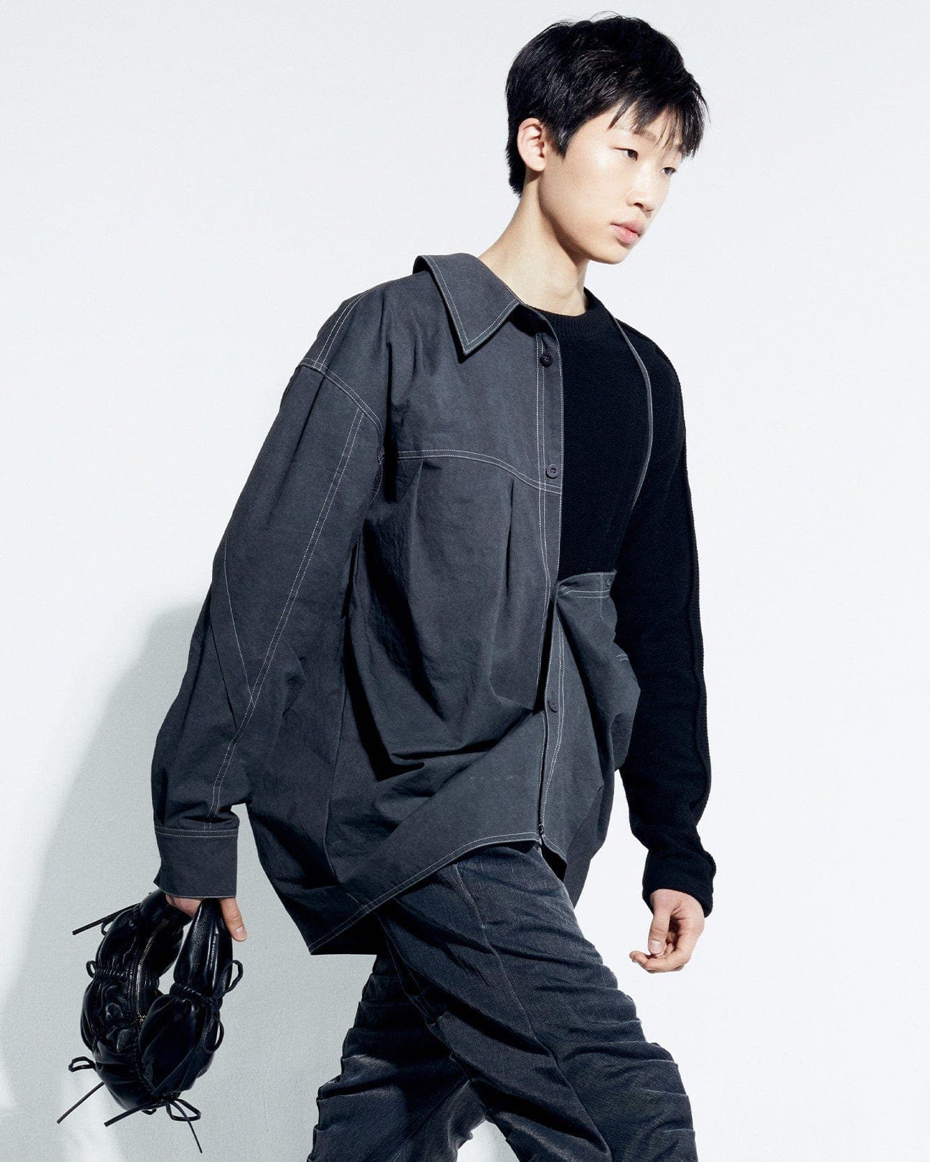 Rivoli Washed Tuck Pants (Washed Black) — vue 8