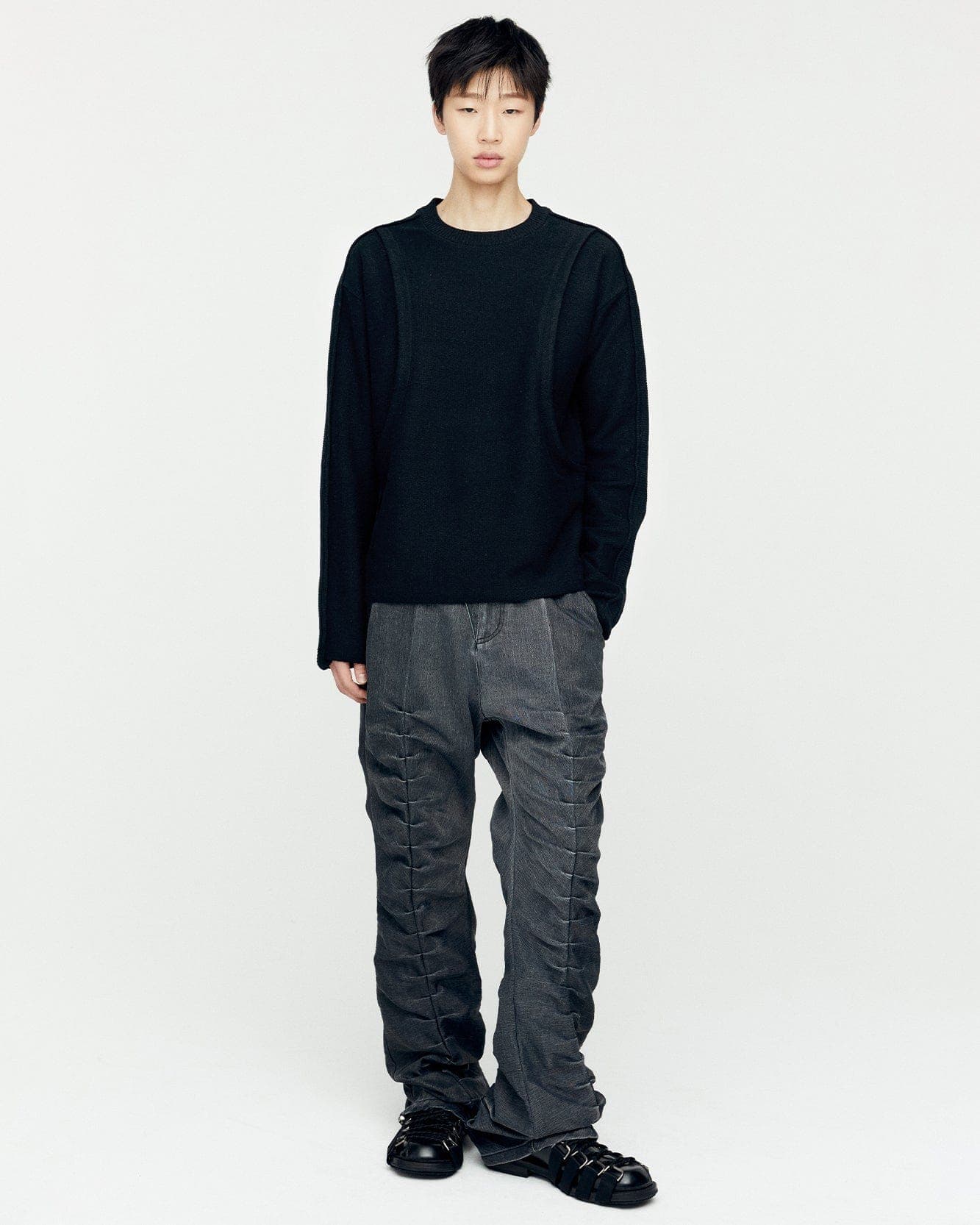 Rivoli Washed Tuck Pants (Washed Black) — vue 9