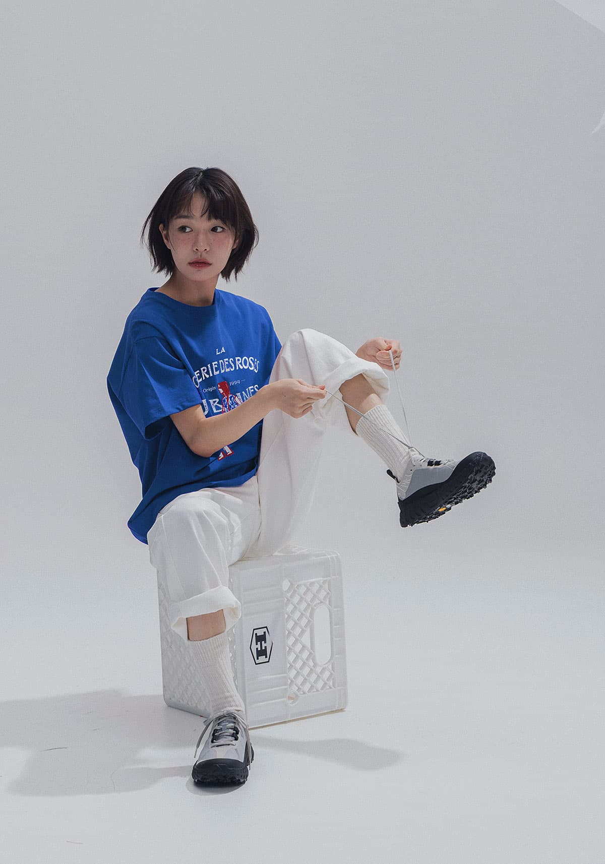 French Muse Artwork Tee (Blue) — vue 15