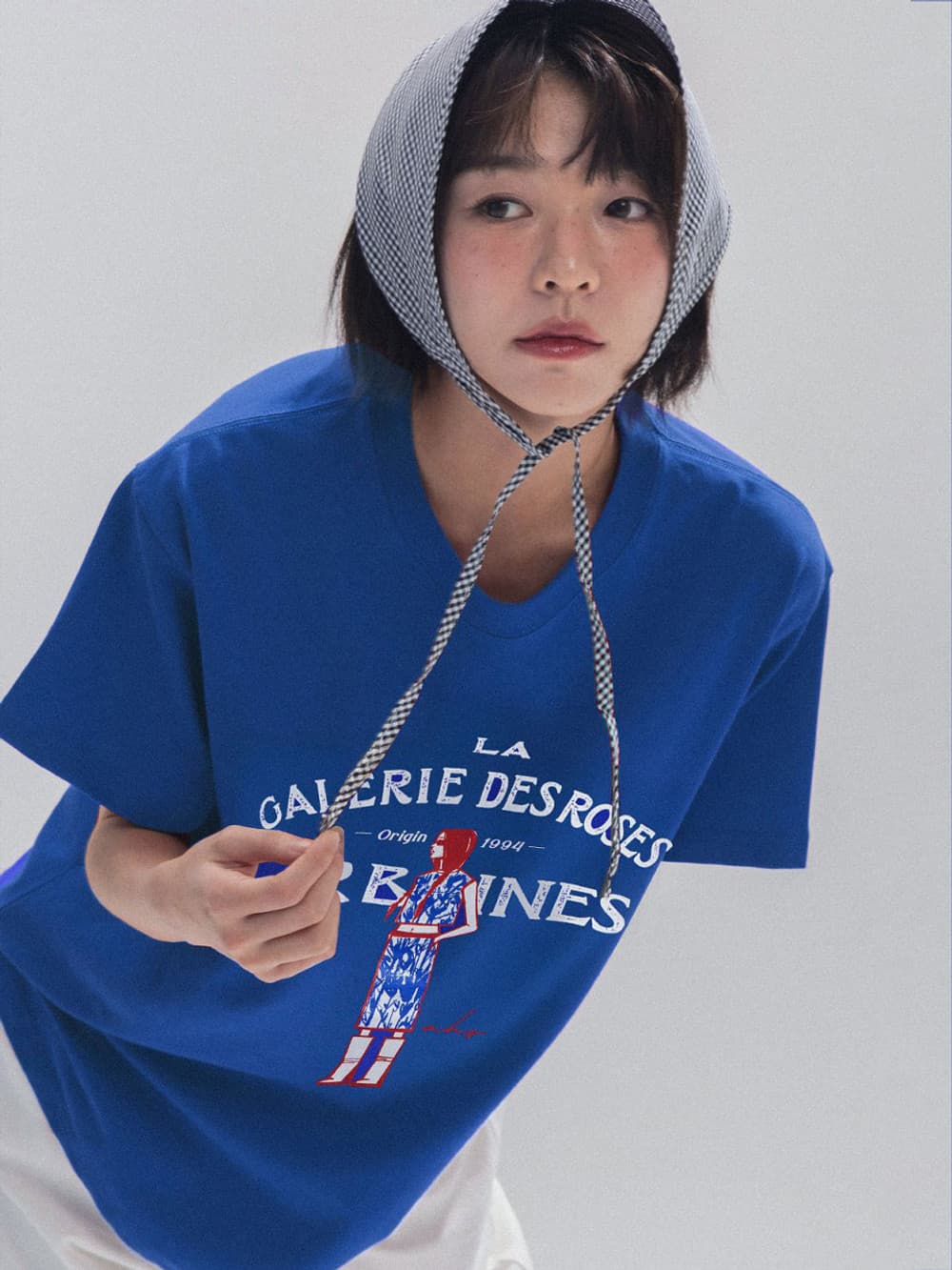 French Muse Artwork Tee (Blue) — vue 3