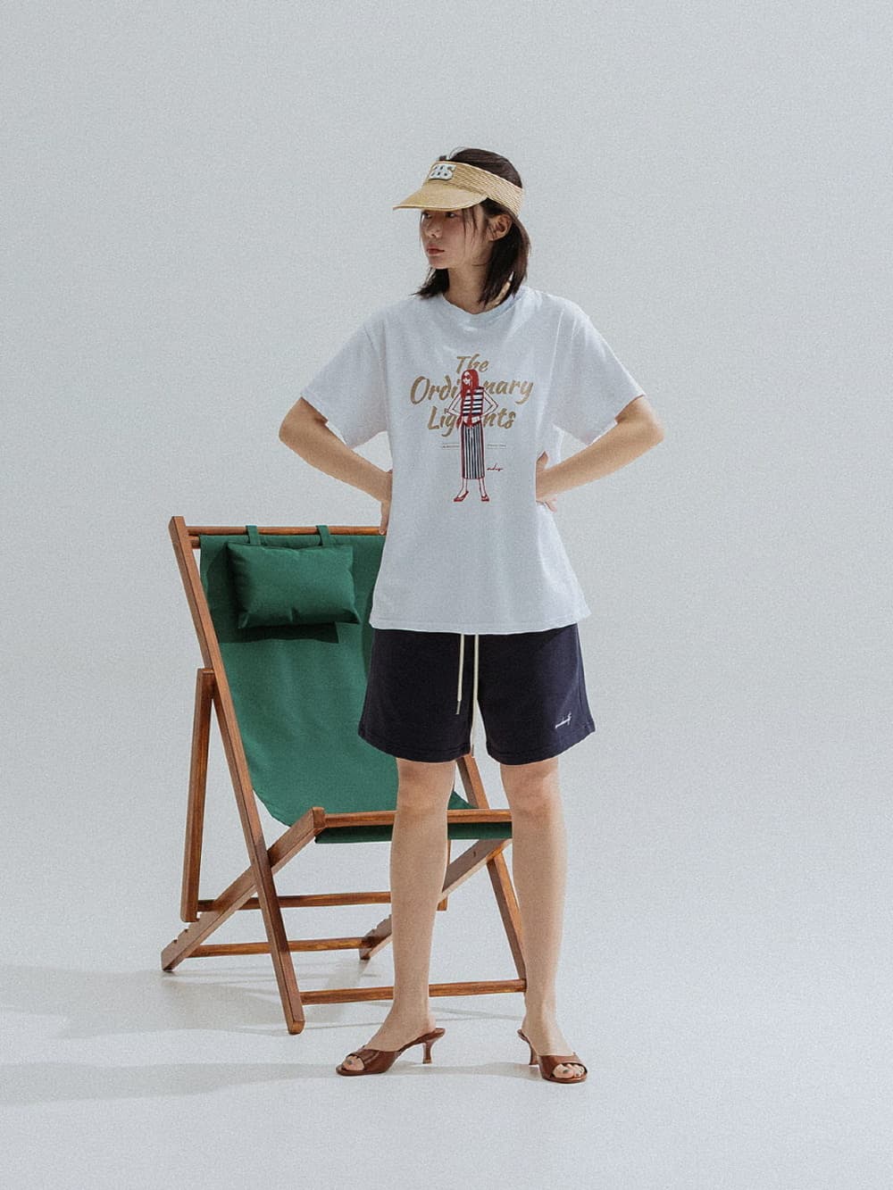 Ordinary Girl Tee (White) — vue 5