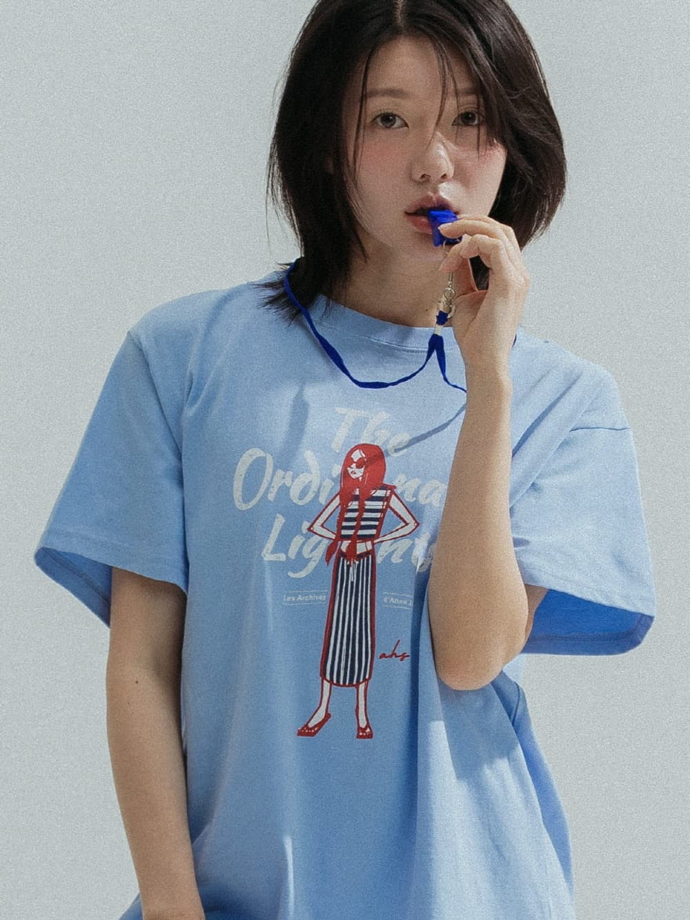 Ordinary Girl Tee (Sky Blue) — vue 3