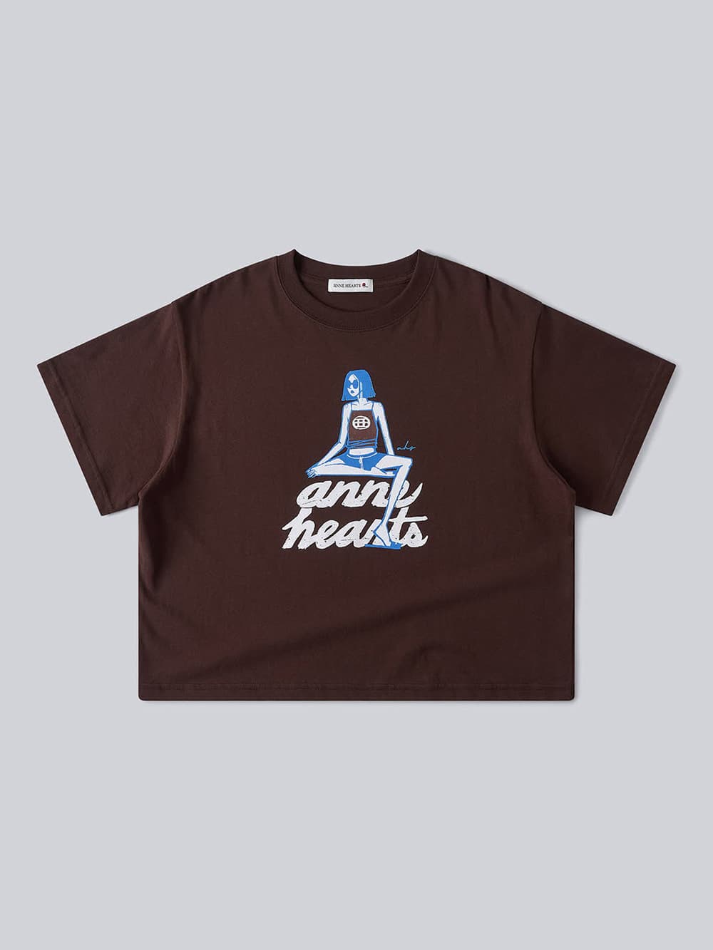 Sitting Girl Tee (Brown) — vue 2