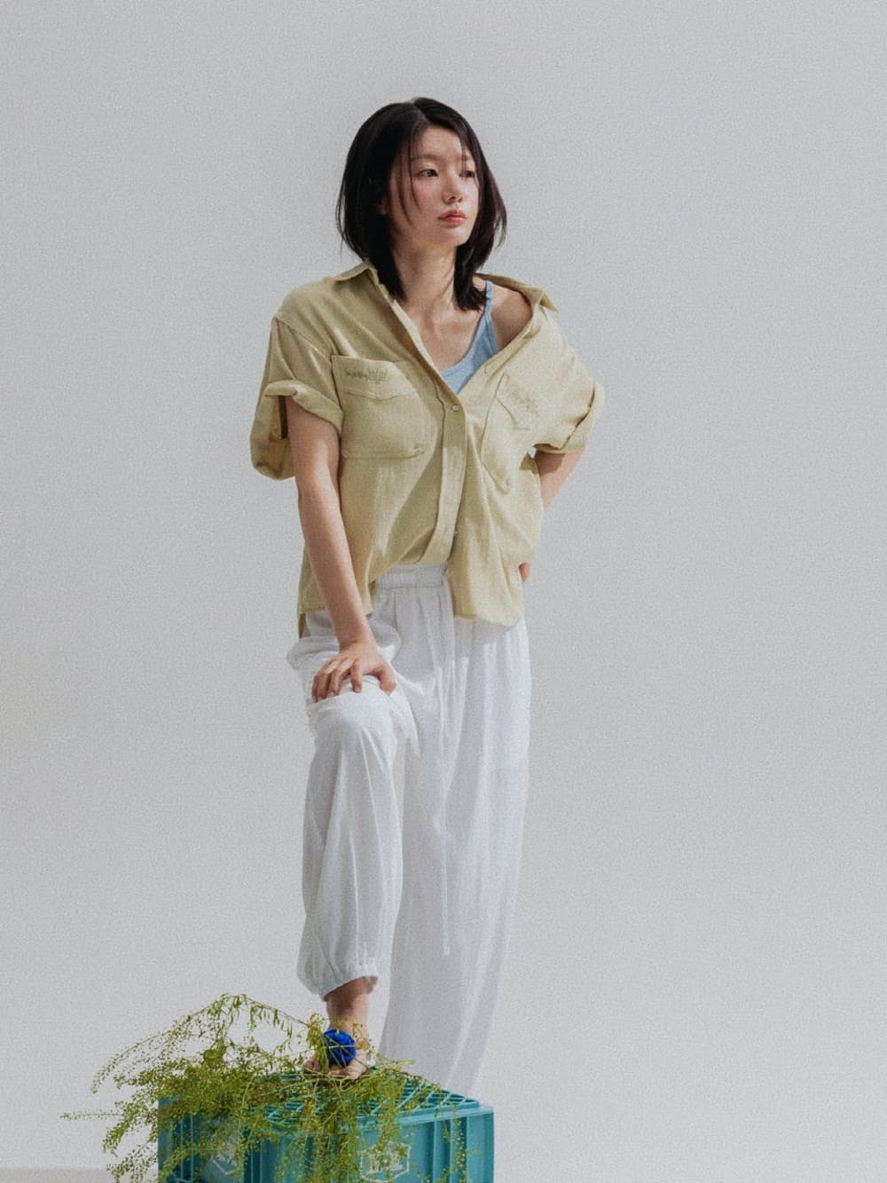 Soft Embroidery Cotton Shirt (Olive) — vue 5