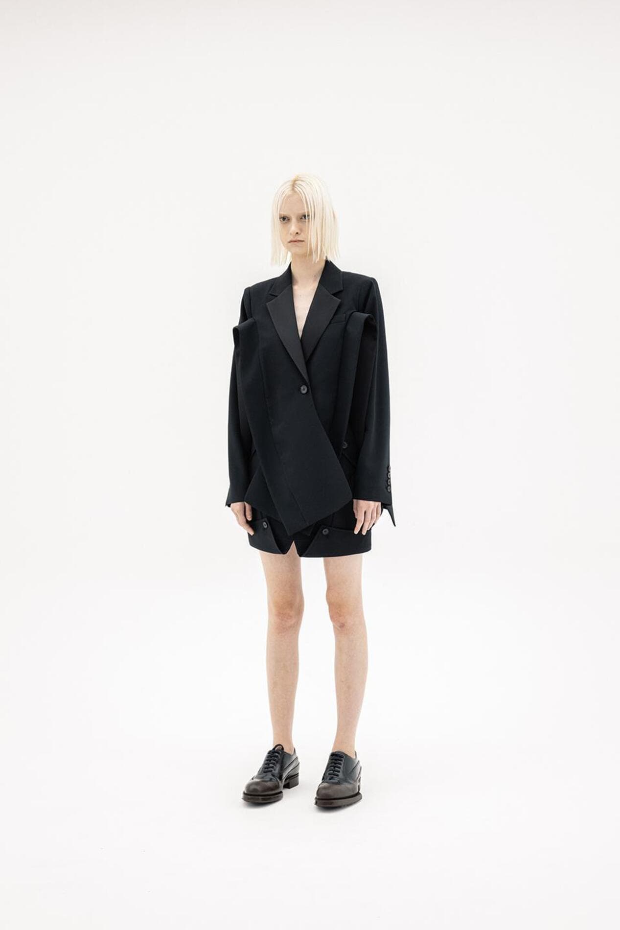 Giant Slit Blazer (Black) — vue 3