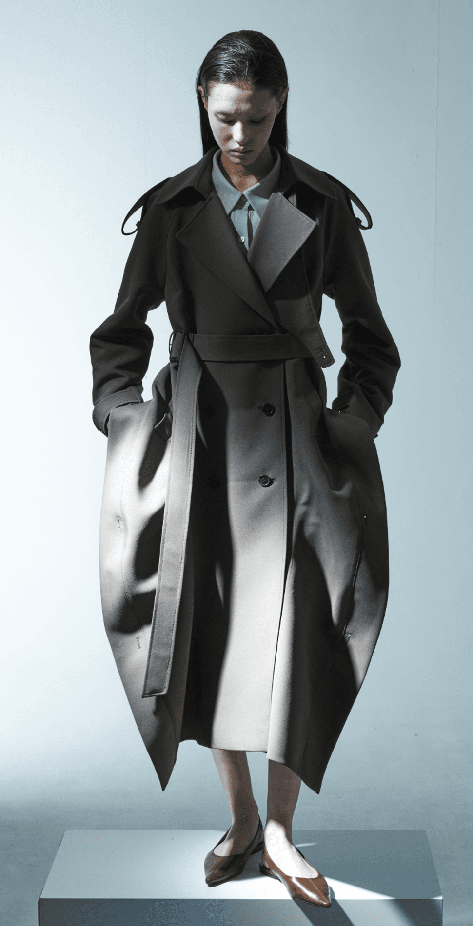 Decon Wavy Trench Coat — vue 4