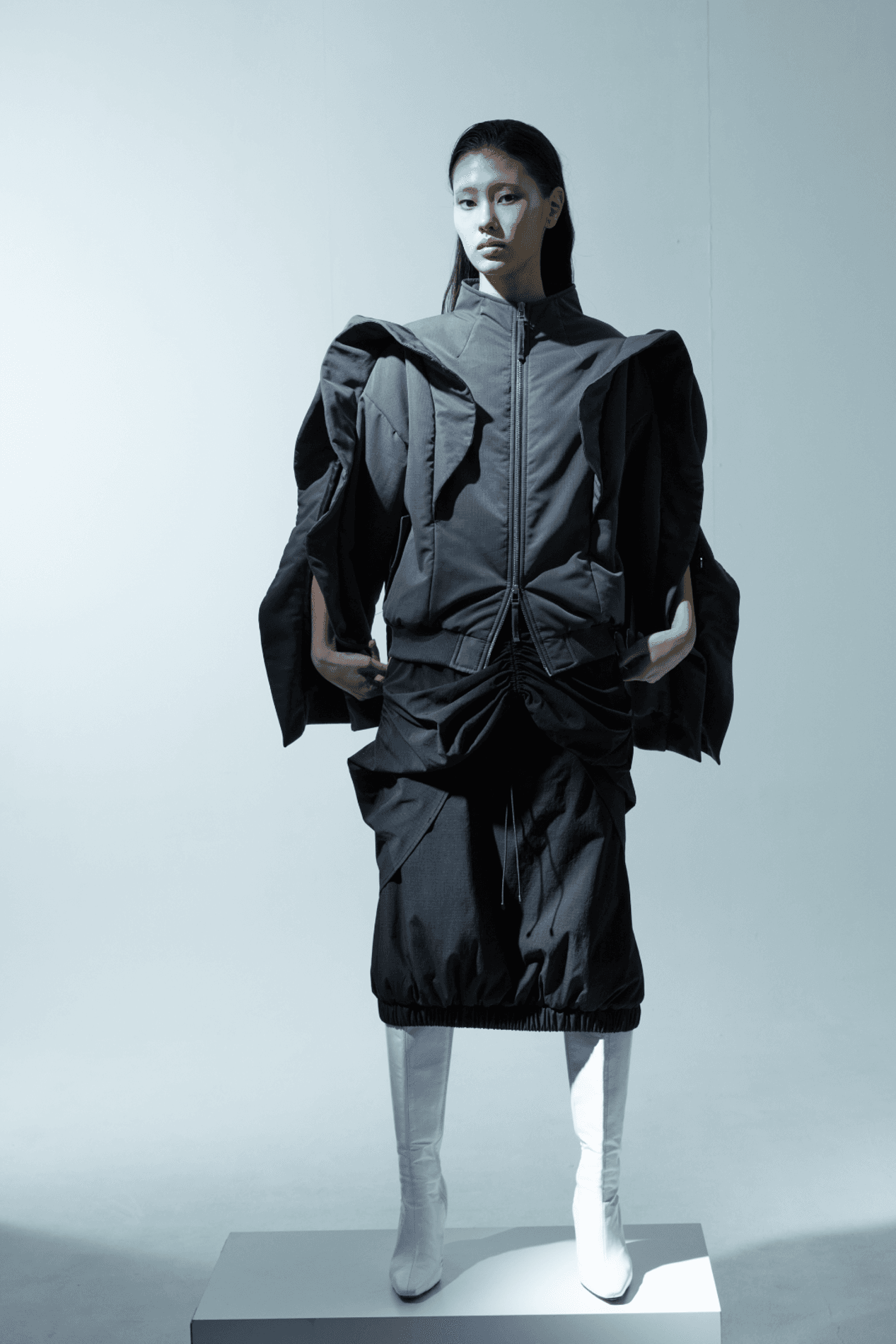 Decon Open Sleeve High-Neck Bomber — vue 3