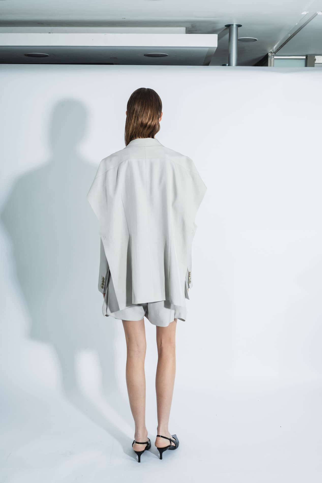 Side Open Cape Blazer (Light Gray) — vue 7