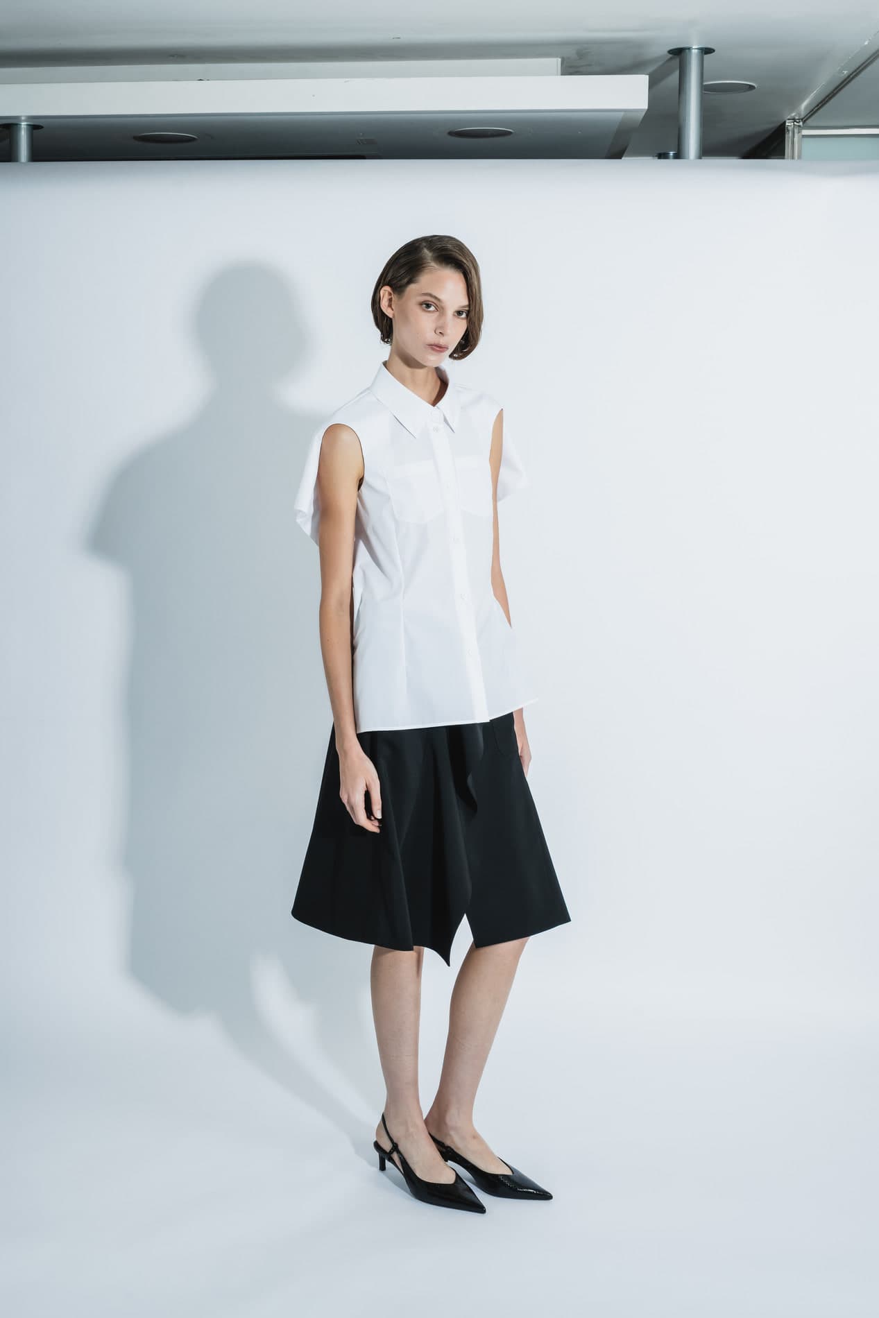 Side Open Sleeveless Shirt — vue 7