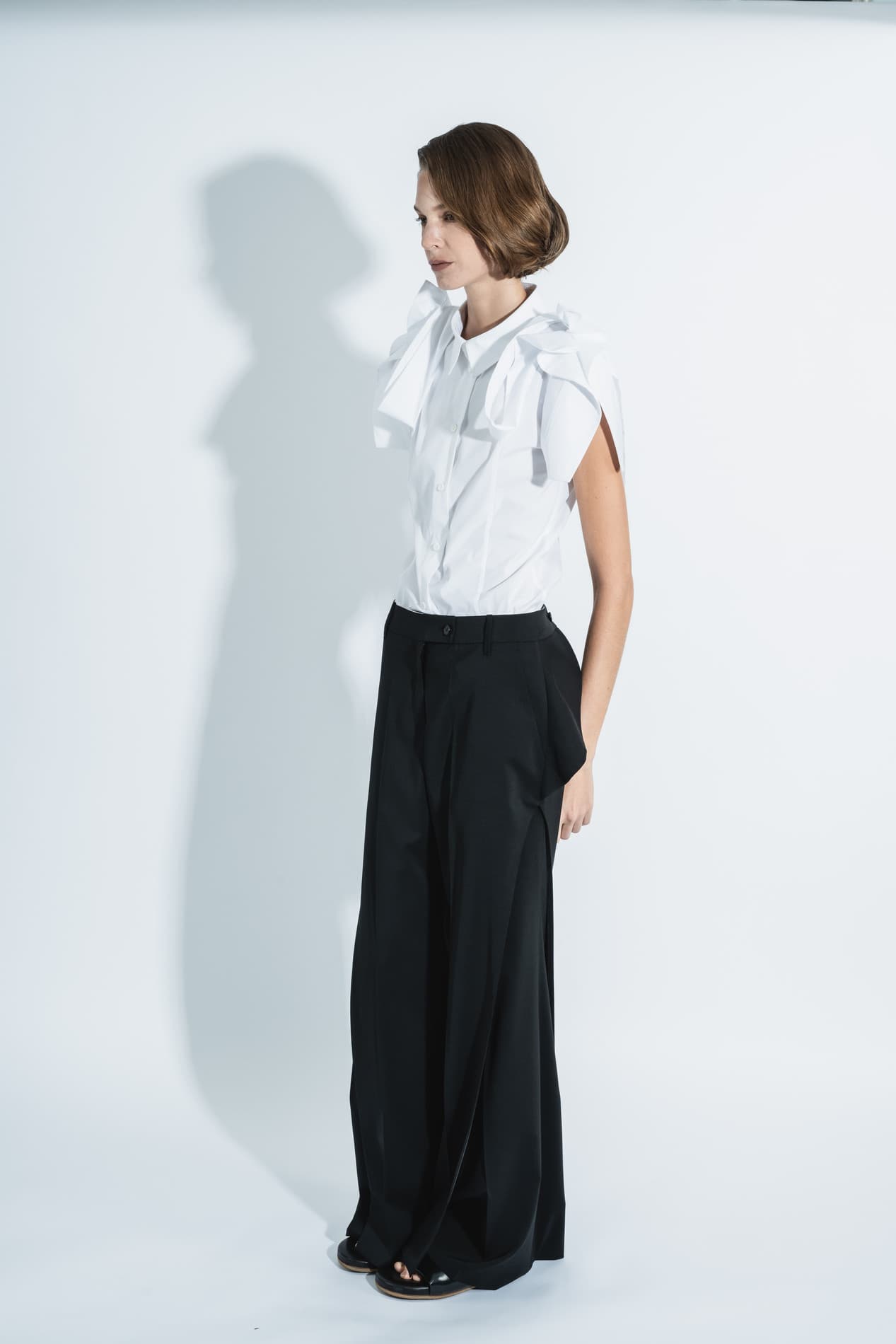 Side Layer Decon Pants — vue 3