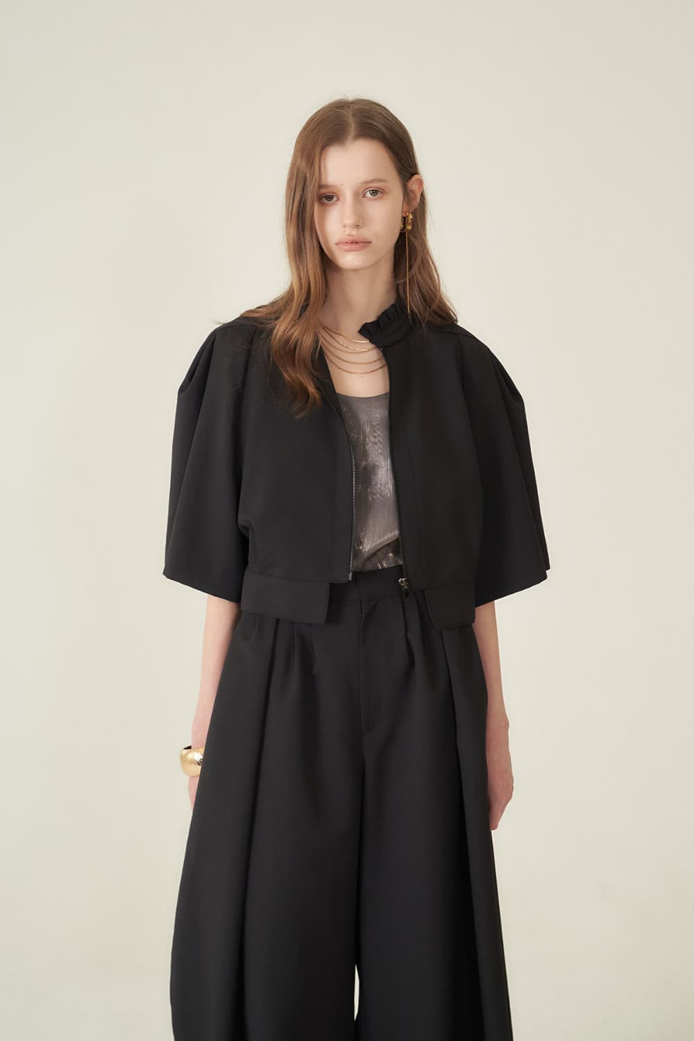 [CAHIERS 26SS] High-Neck Half-Sleeve Balloon Zip-Up Jacket — vue 10