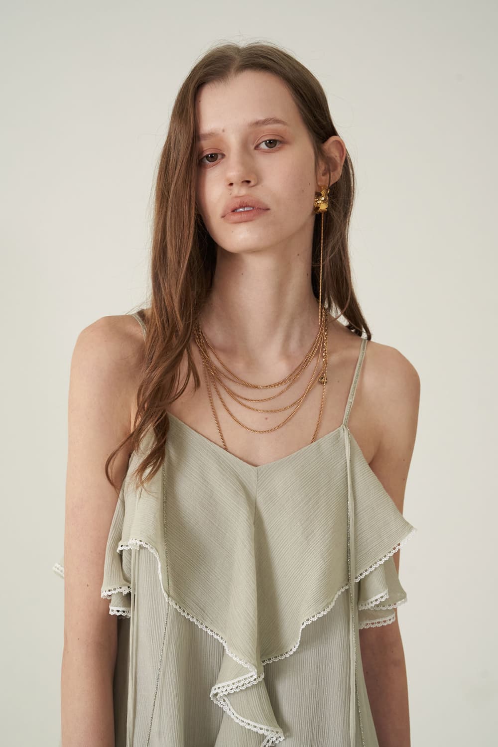 [CAHIERS 26SS] Silver-Thread Stripe Cotton-Silk Center Frill Asymmetric Dress — vue 8