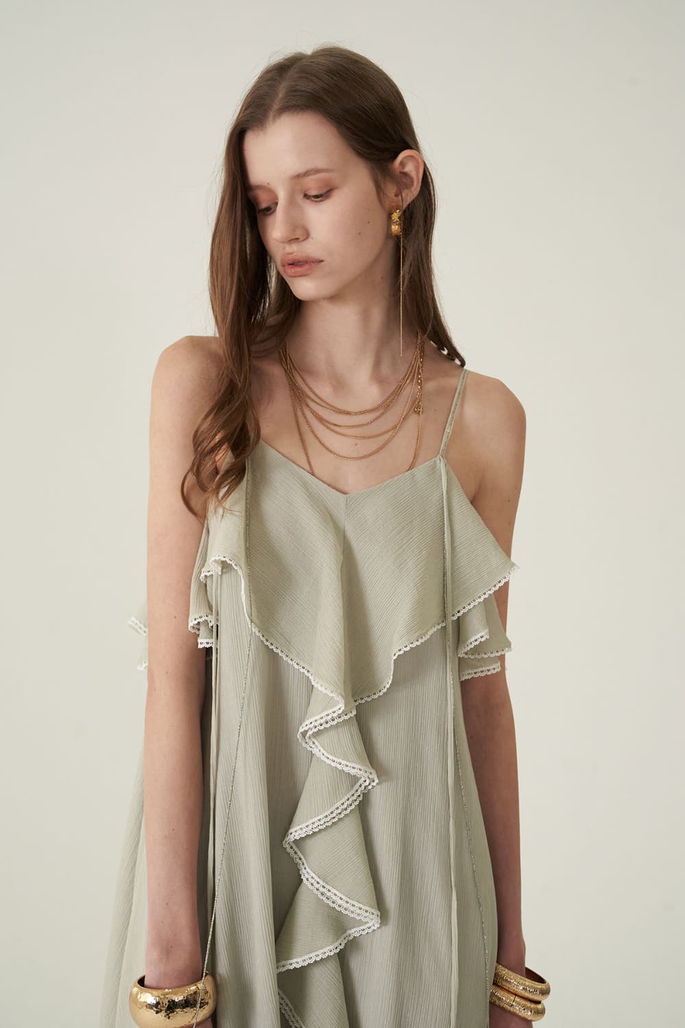 [CAHIERS 26SS] Silver-Thread Stripe Cotton-Silk Center Frill Asymmetric Dress — vue 9