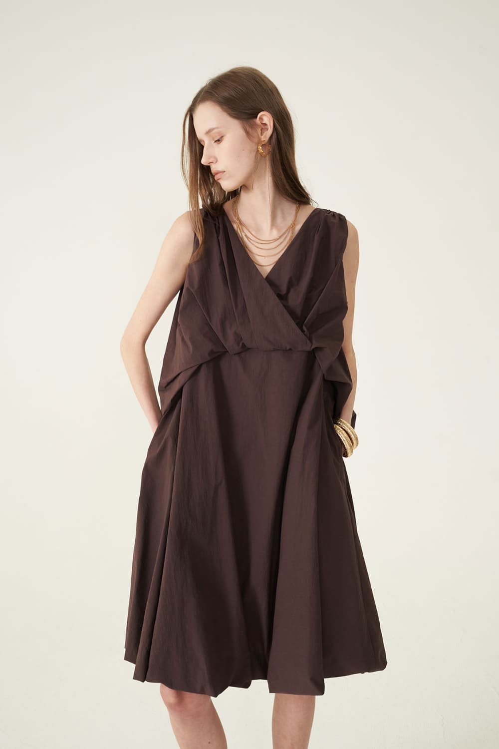 [CAHIERS 26SS] Papery Texture Back Volume Bustier Dress — vue 11