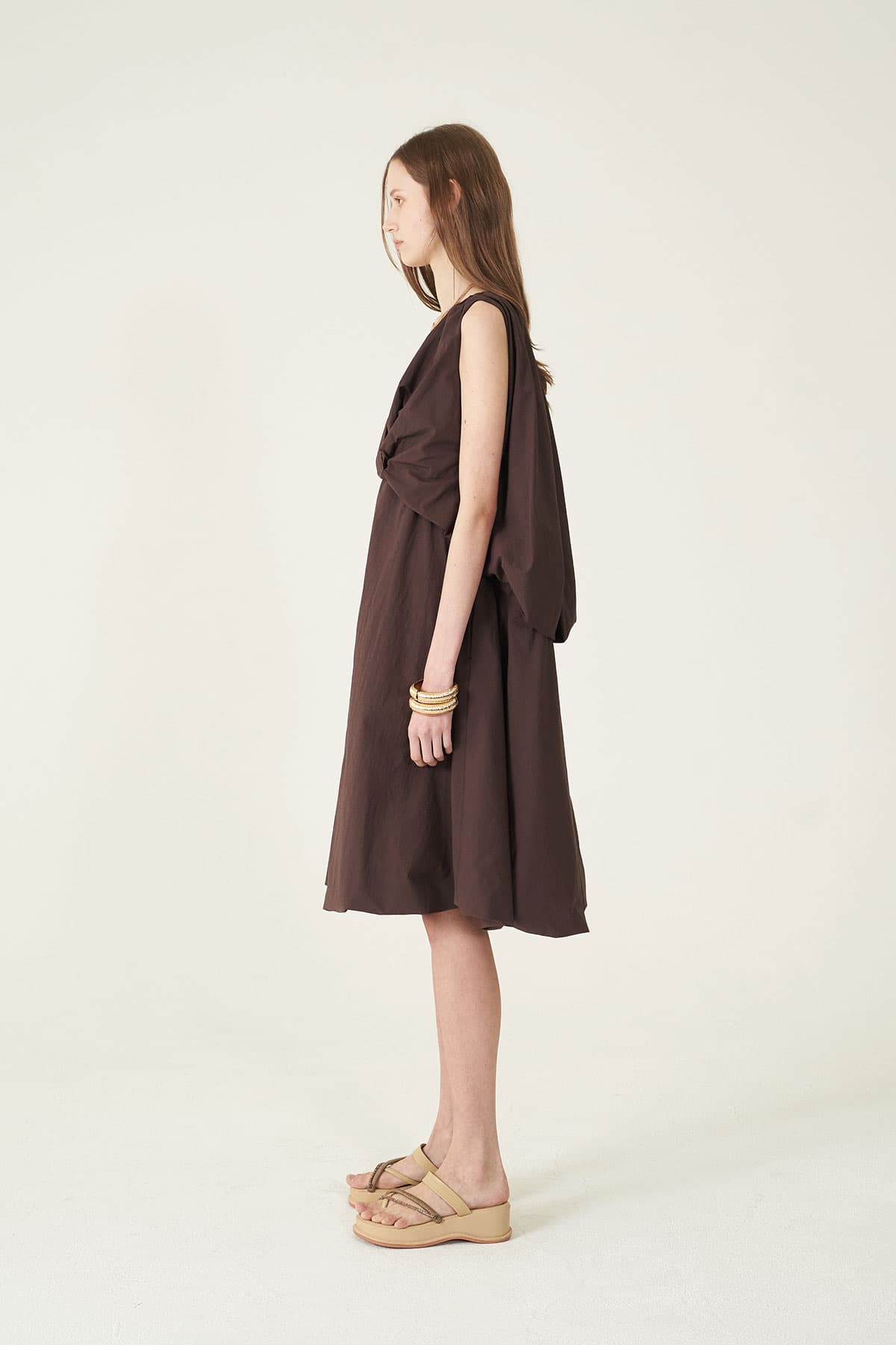 [CAHIERS 26SS] Papery Texture Back Volume Bustier Dress — vue 4