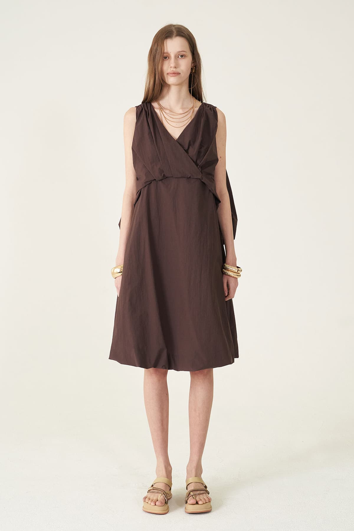 [CAHIERS 26SS] Papery Texture Back Volume Bustier Dress — vue 1