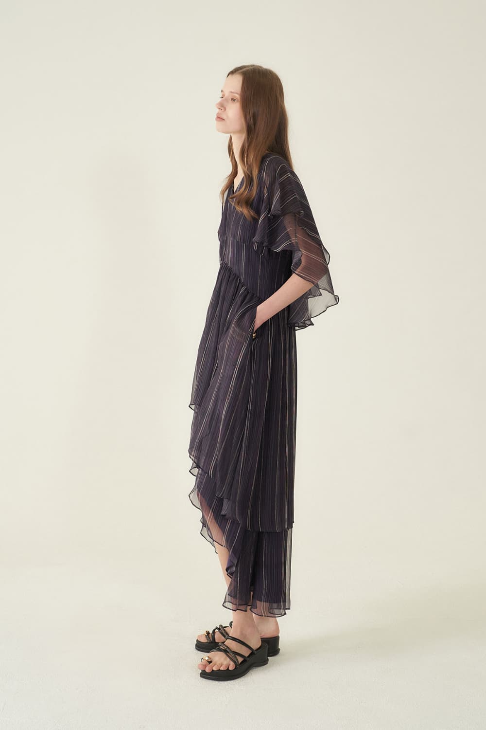 [CAHIERS 26SS] Stripe Silk Flutter Sleeve Asymmetric Dress — vue 16