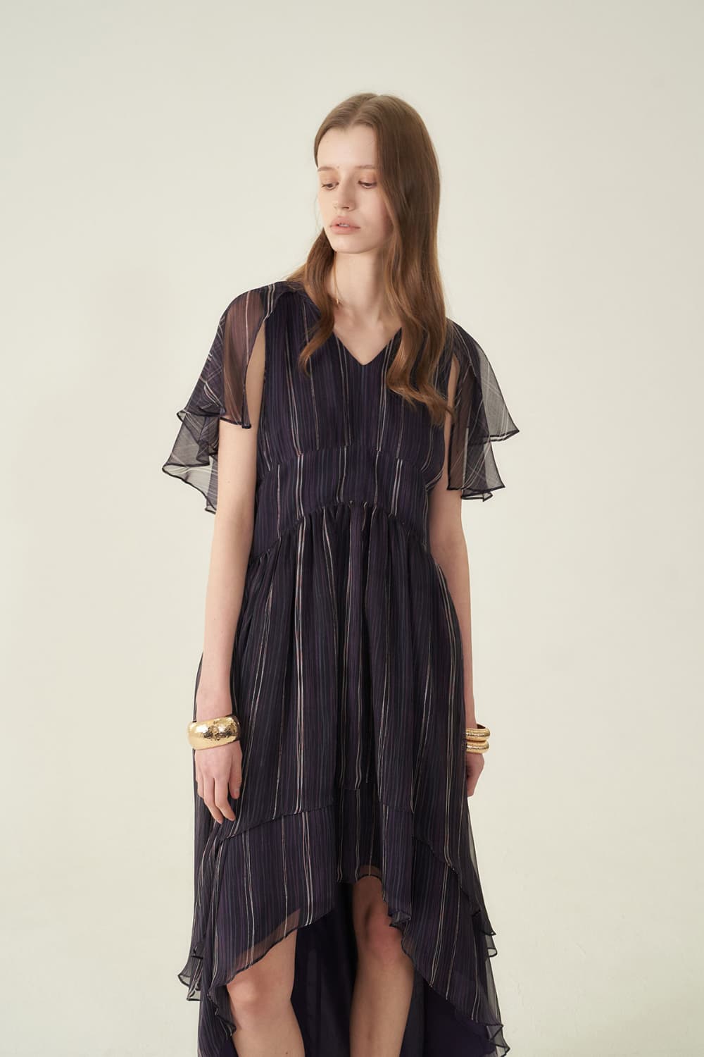 [CAHIERS 26SS] Stripe Silk Flutter Sleeve Asymmetric Dress — vue 10