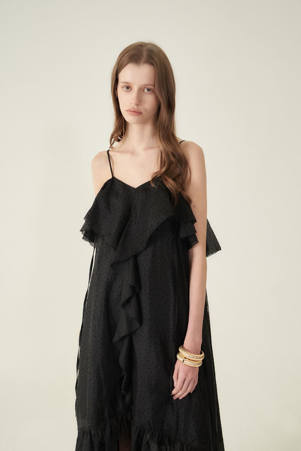 [CAHIERS 26SS] Mini Dot Chiffon Center Frill Asymmetric Dress — vue 9