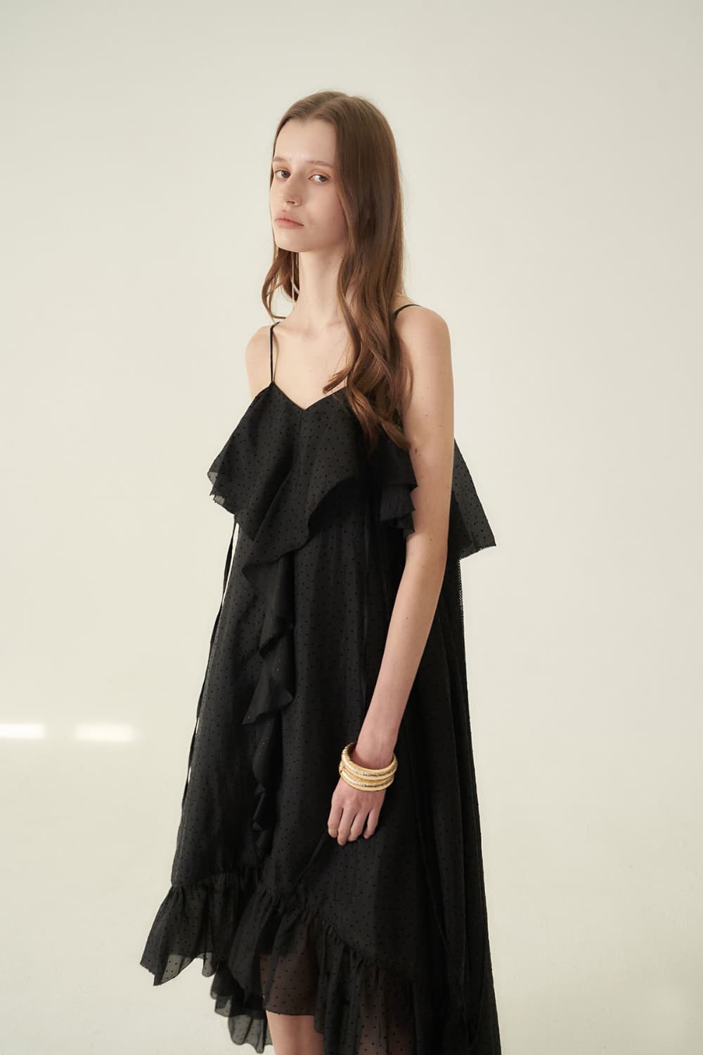 [CAHIERS 26SS] Mini Dot Chiffon Center Frill Asymmetric Dress — vue 10
