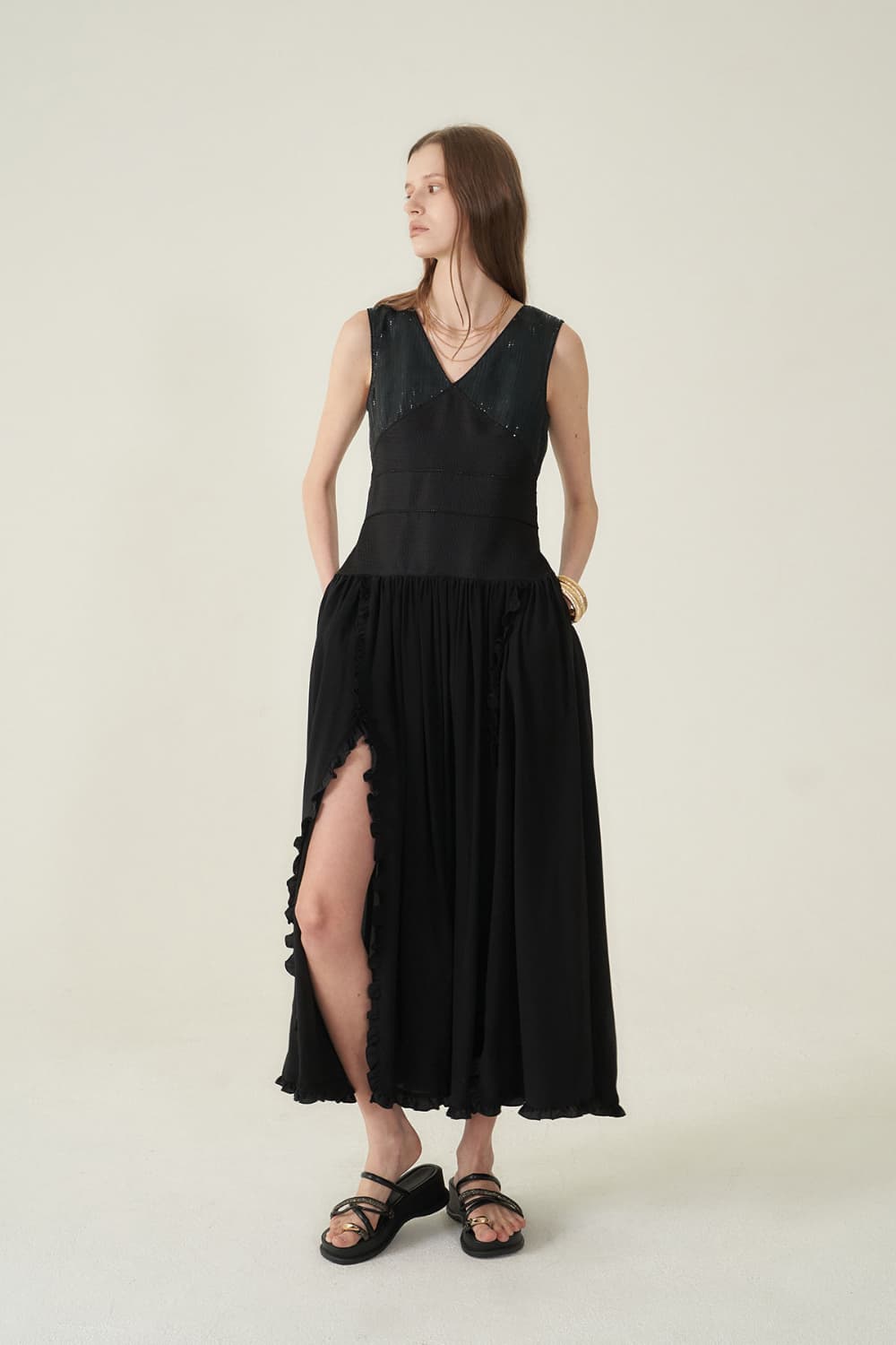 [CAHIERS 26SS] Sequin Top Side Ruffle Slit Maxi Dress — vue 11