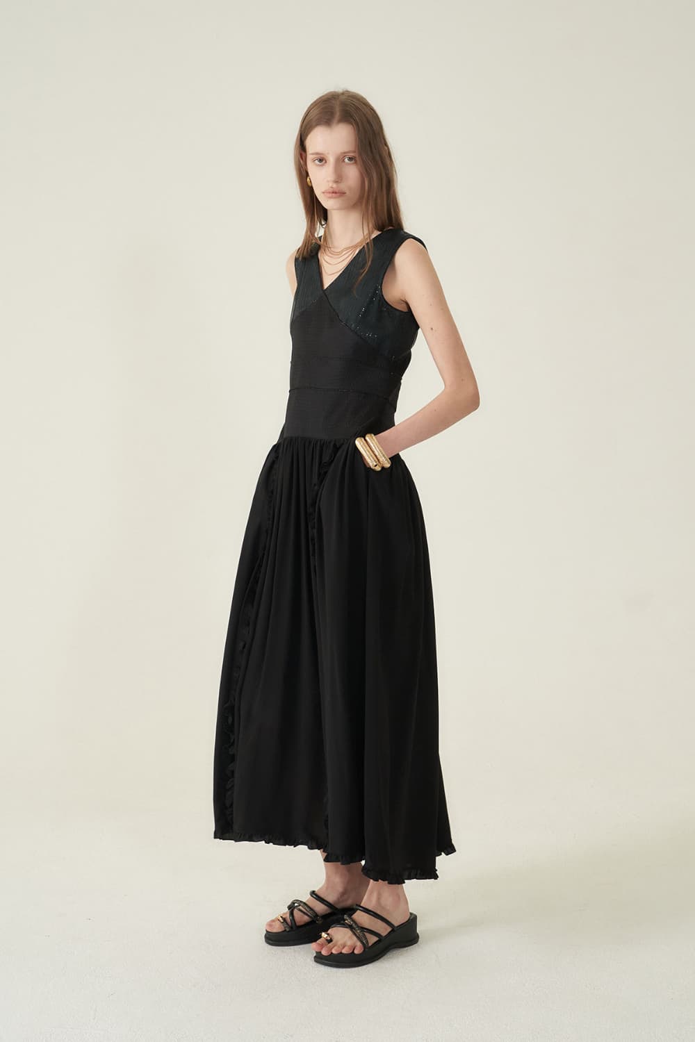[CAHIERS 26SS] Sequin Top Side Ruffle Slit Maxi Dress — vue 12