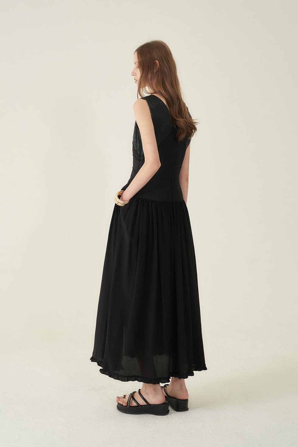 [CAHIERS 26SS] Sequin Top Side Ruffle Slit Maxi Dress — vue 14