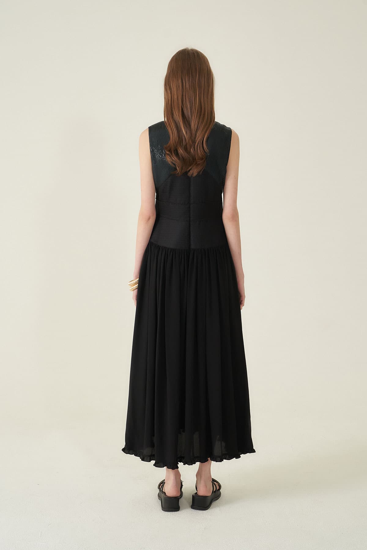 [CAHIERS 26SS] Sequin Top Side Ruffle Slit Maxi Dress — vue 5