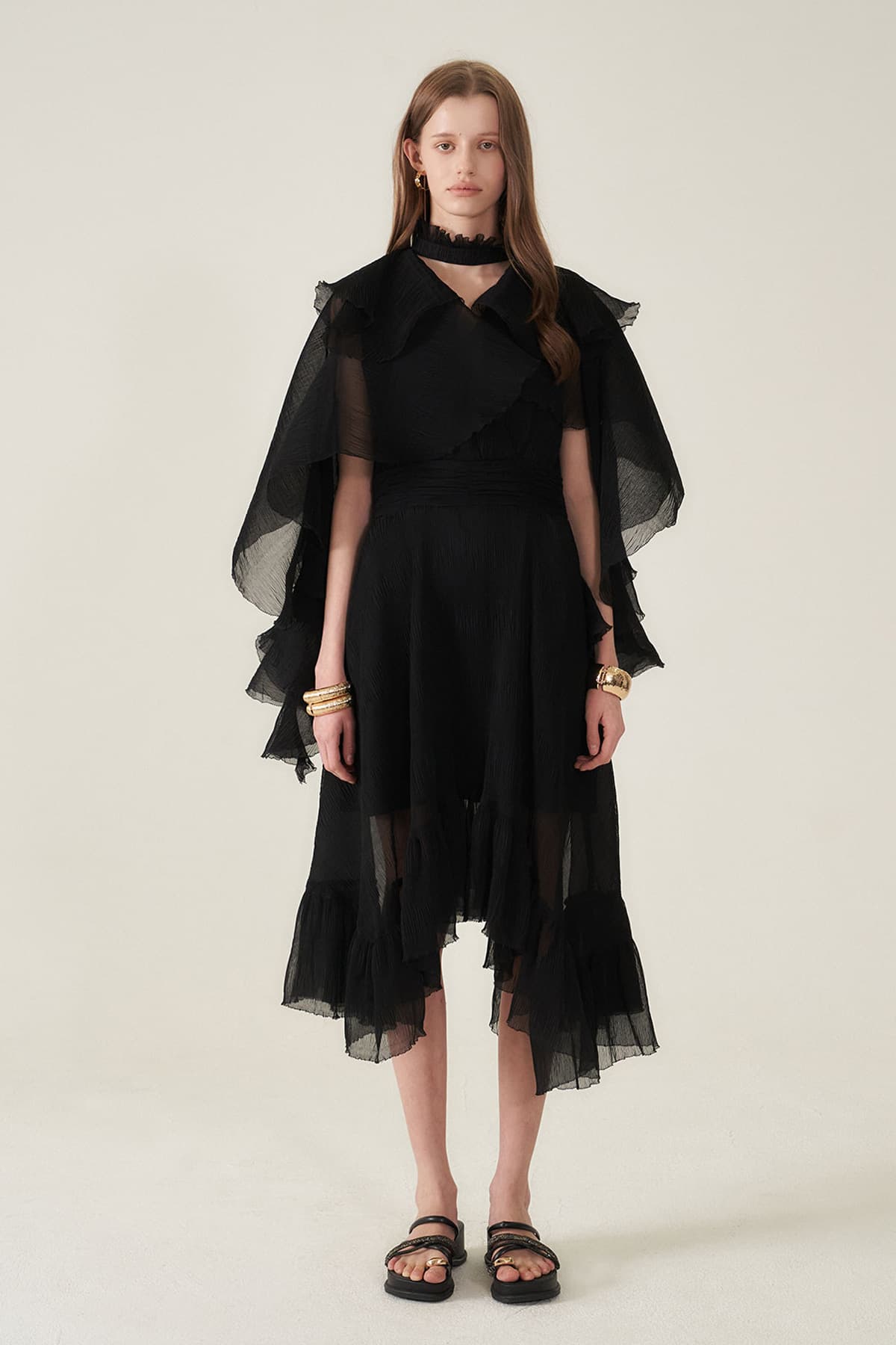 [CAHIERS 26SS] Crinkle Black Cape Layered Asymmetric Dress — vue 1