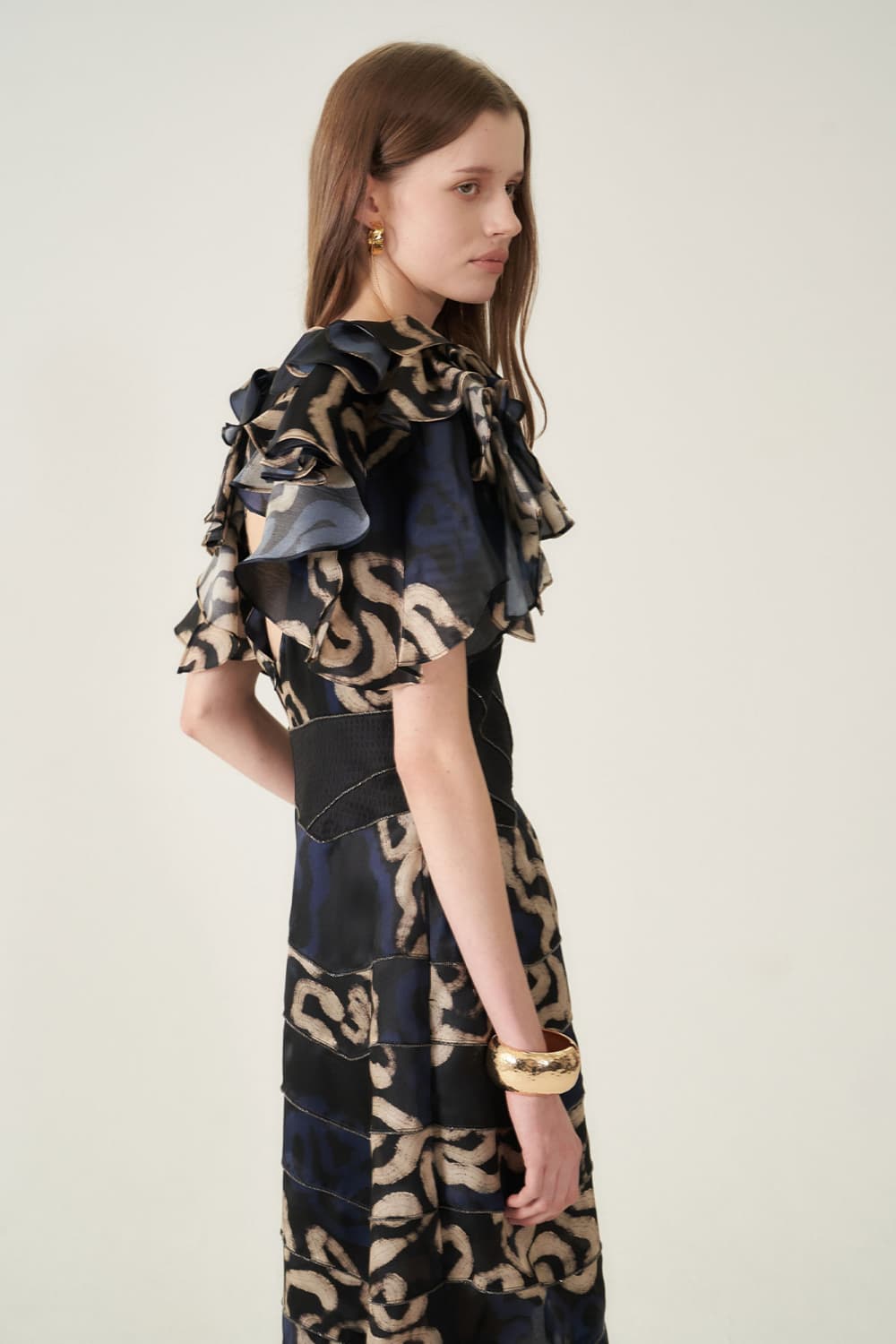[CAHIERS 26SS] Art Graphic Trimming Detail Open-Back Dress — vue 10