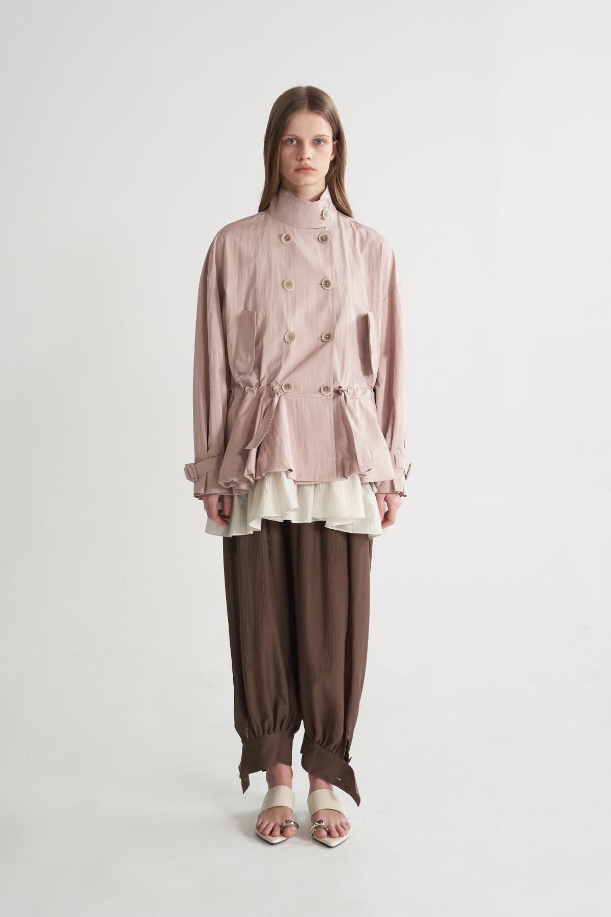 [CAHISIENNE 26SS] Balloon Hem Half Trench — vue 3