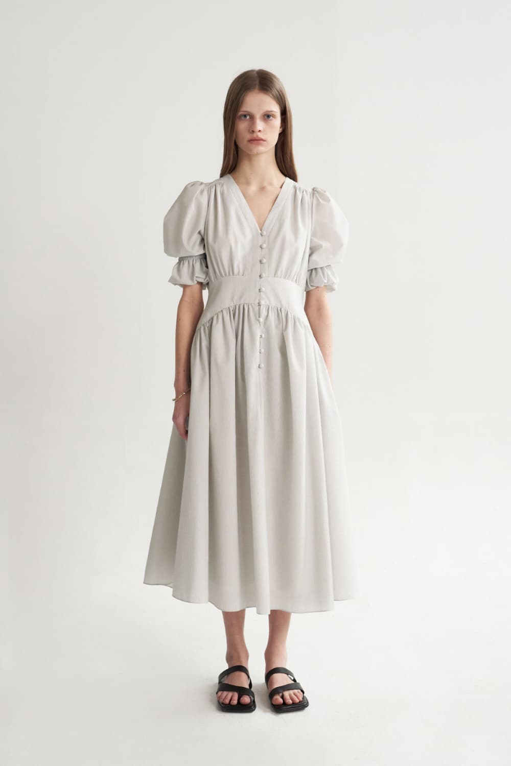 [CAHISIENNE 26SS] Structural Ball-Button V-Neck Long Dress — vue 13