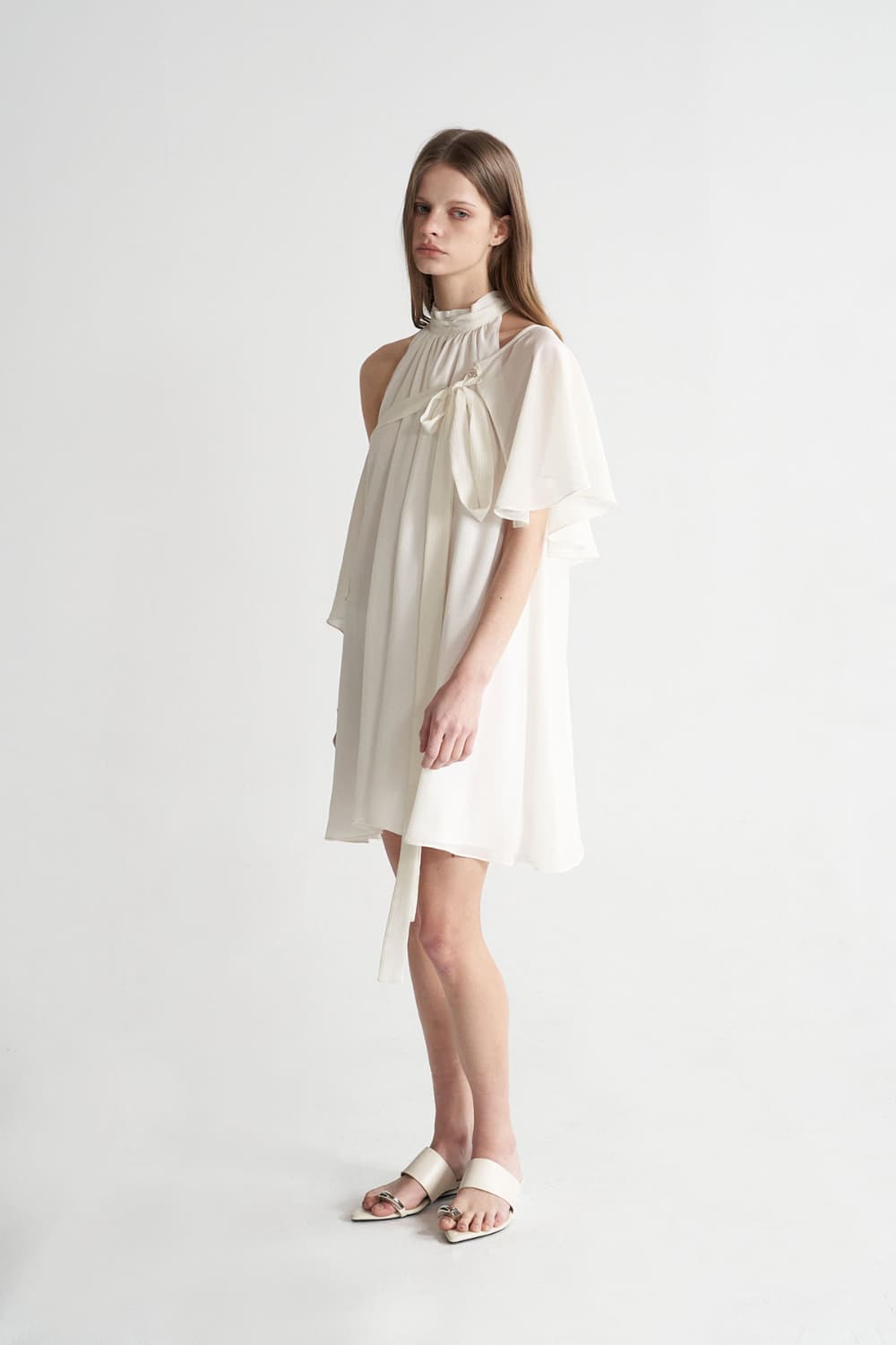 [CAHISIENNE 26SS] Multiway White Halterneck Dress & Cape Set — vue 13