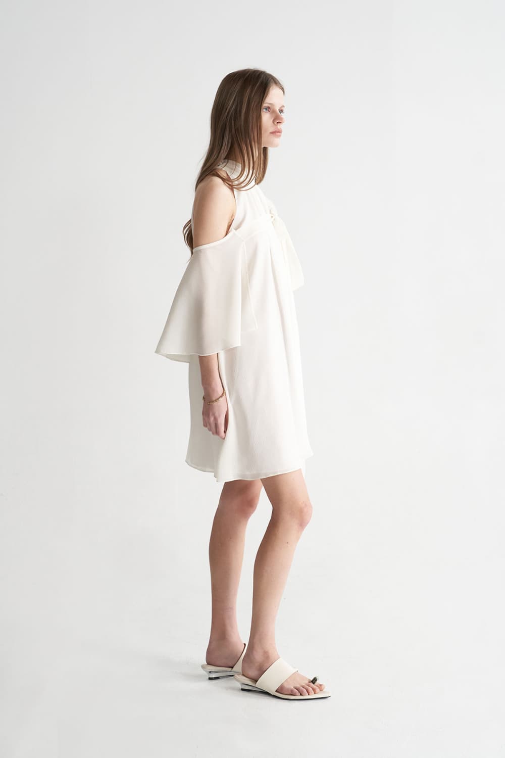 [CAHISIENNE 26SS] Multiway White Halterneck Dress & Cape Set — vue 14