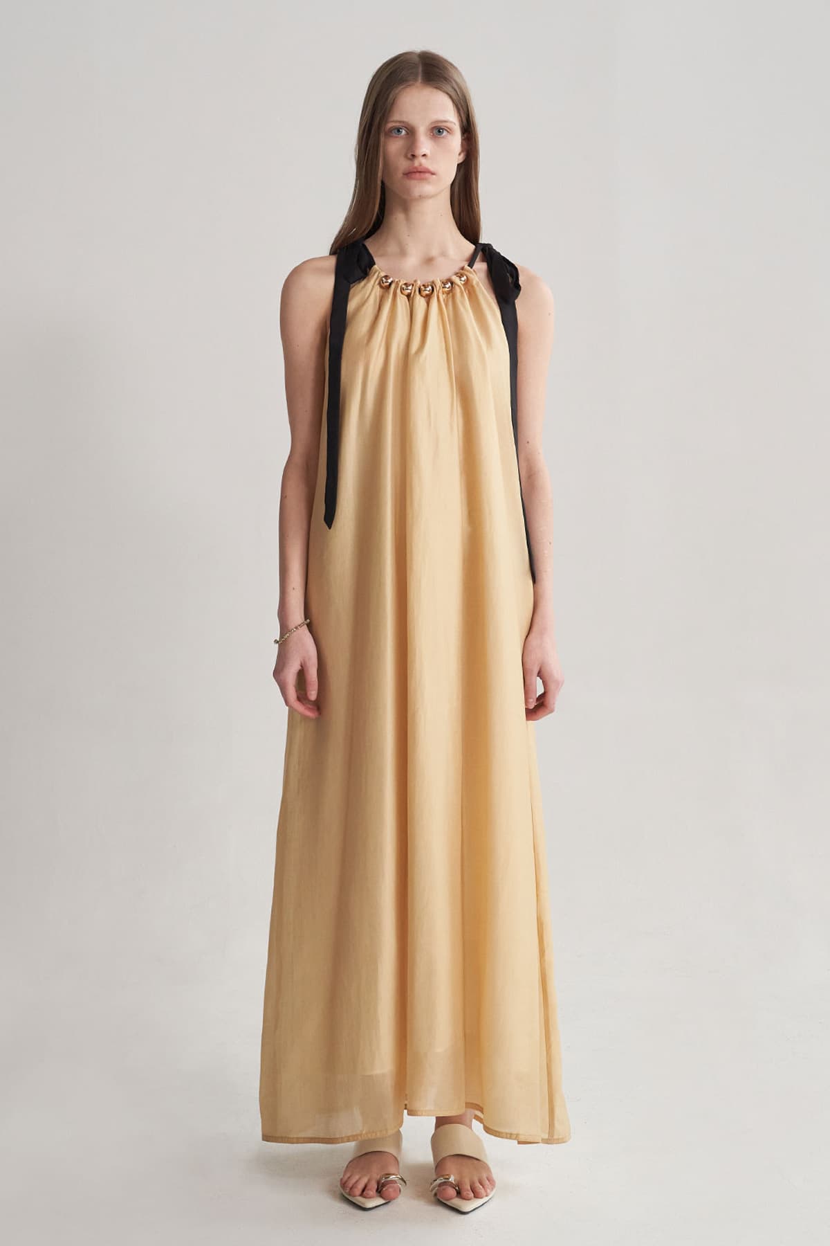 [CAHISIENNE 26SS] Gold Bead Ribbon Shoulder Maxi Dress