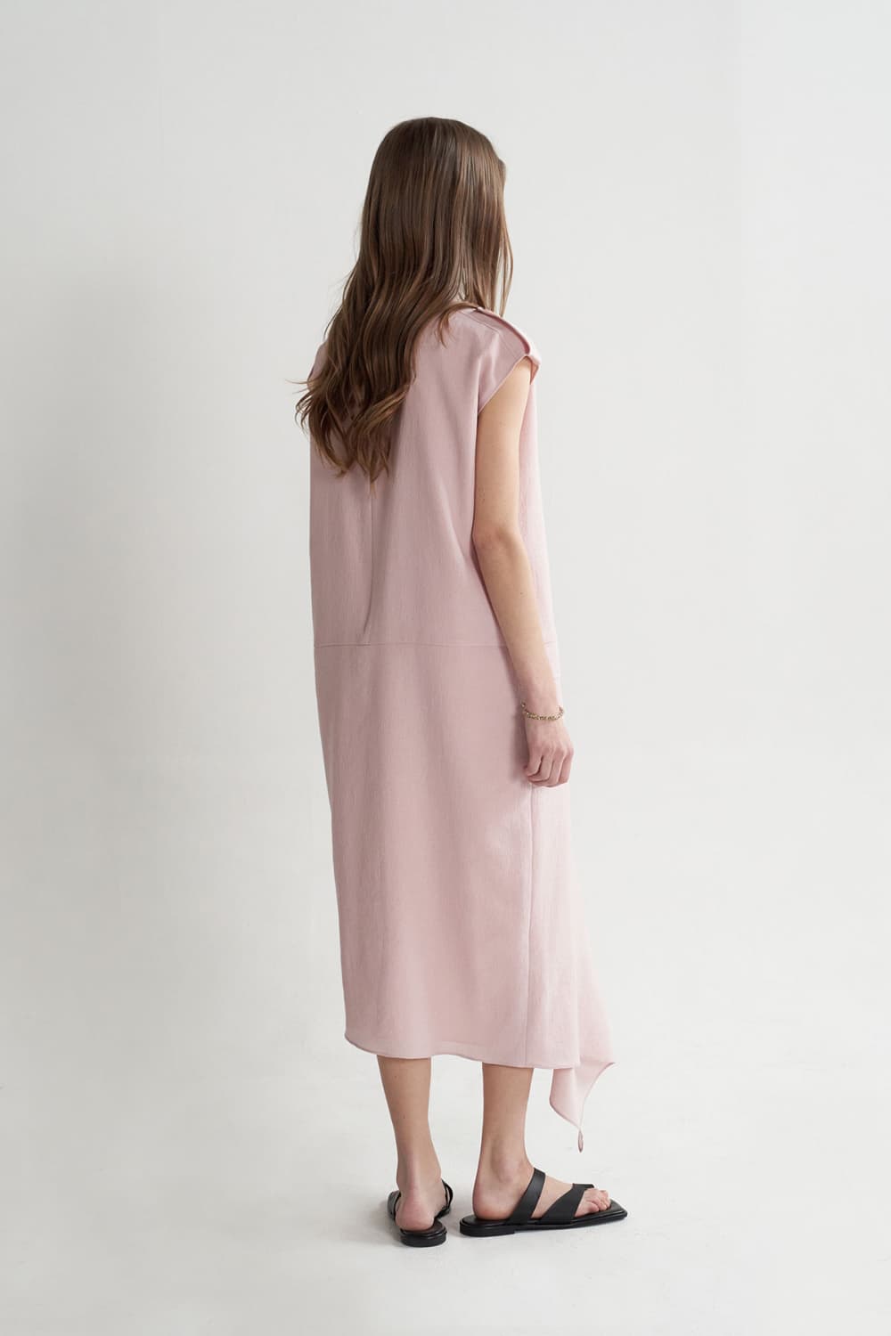 [CAHISIENNE 26SS] Low-Waist Asymmetric Long Dress — vue 11