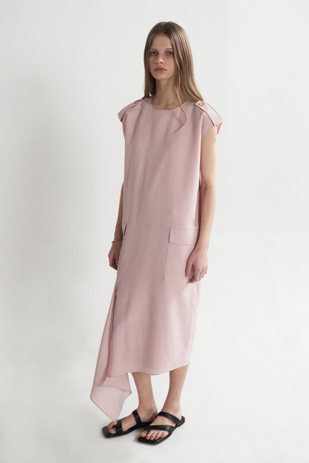 [CAHISIENNE 26SS] Low-Waist Asymmetric Long Dress — vue 9