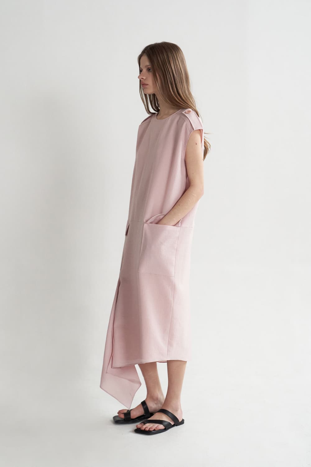 [CAHISIENNE 26SS] Low-Waist Asymmetric Long Dress — vue 10