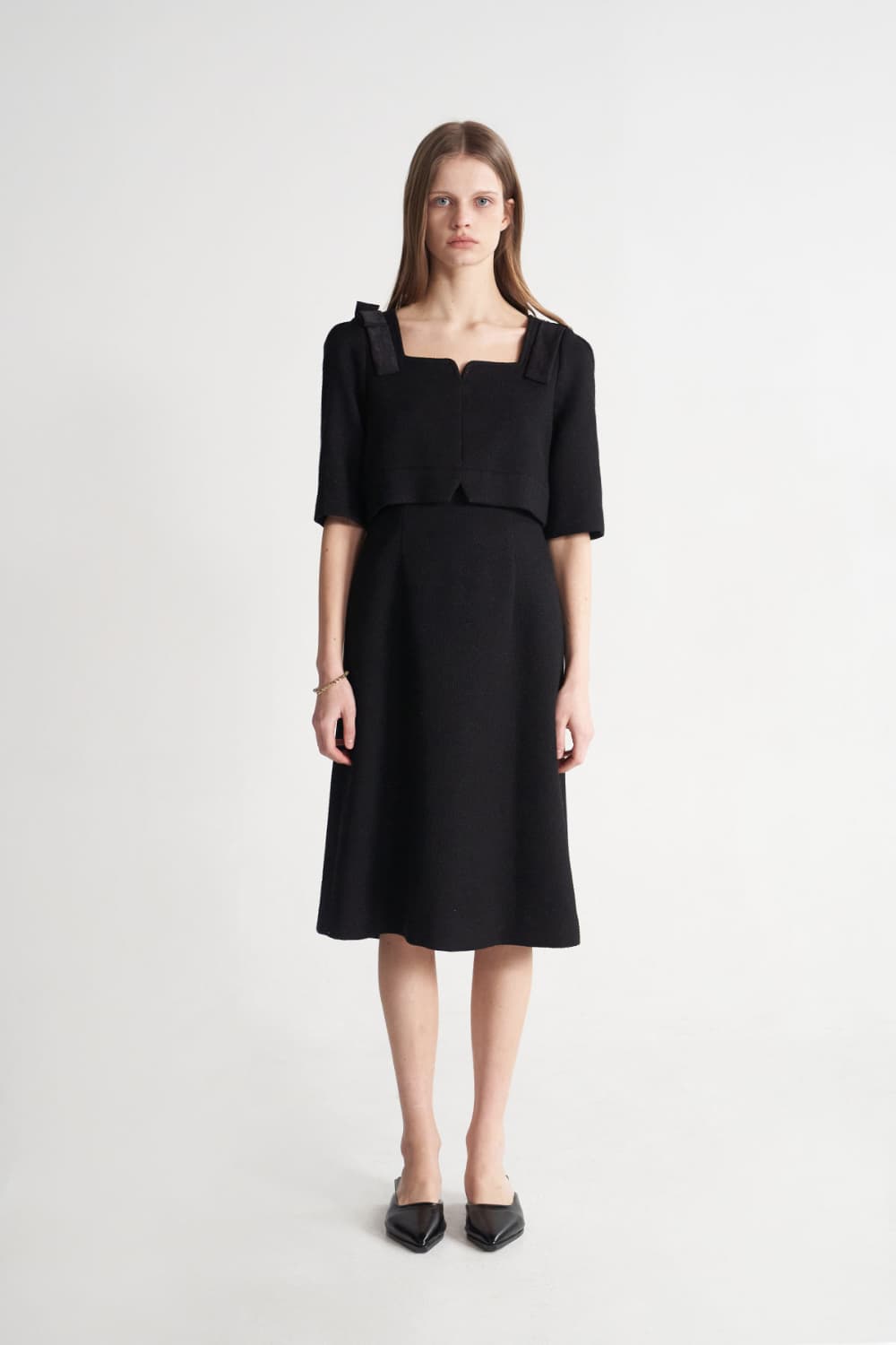 [CAHISIENNE 26SS] Black Square-Neck Ribbon Wedding-Guest Dress — vue 13