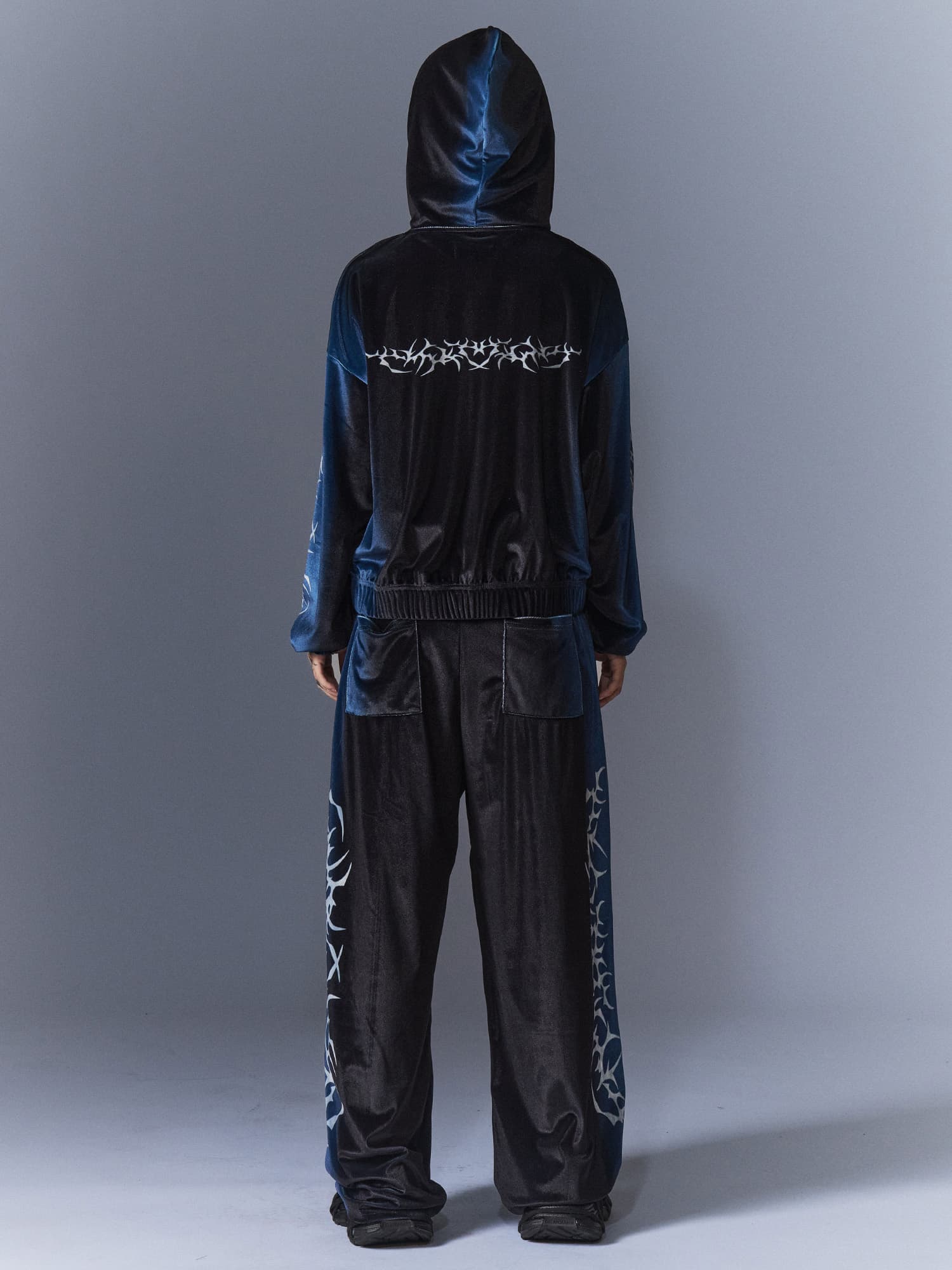 Tribal Velvet Hood (BK) — vue 5