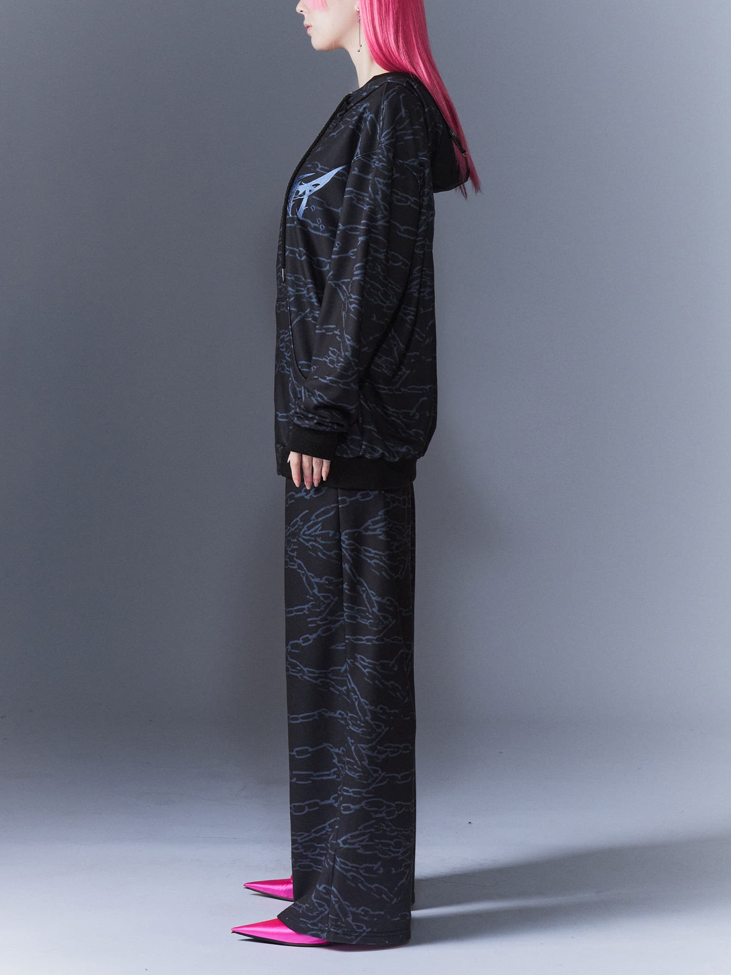 Chain Embroidery Hood — vue 11