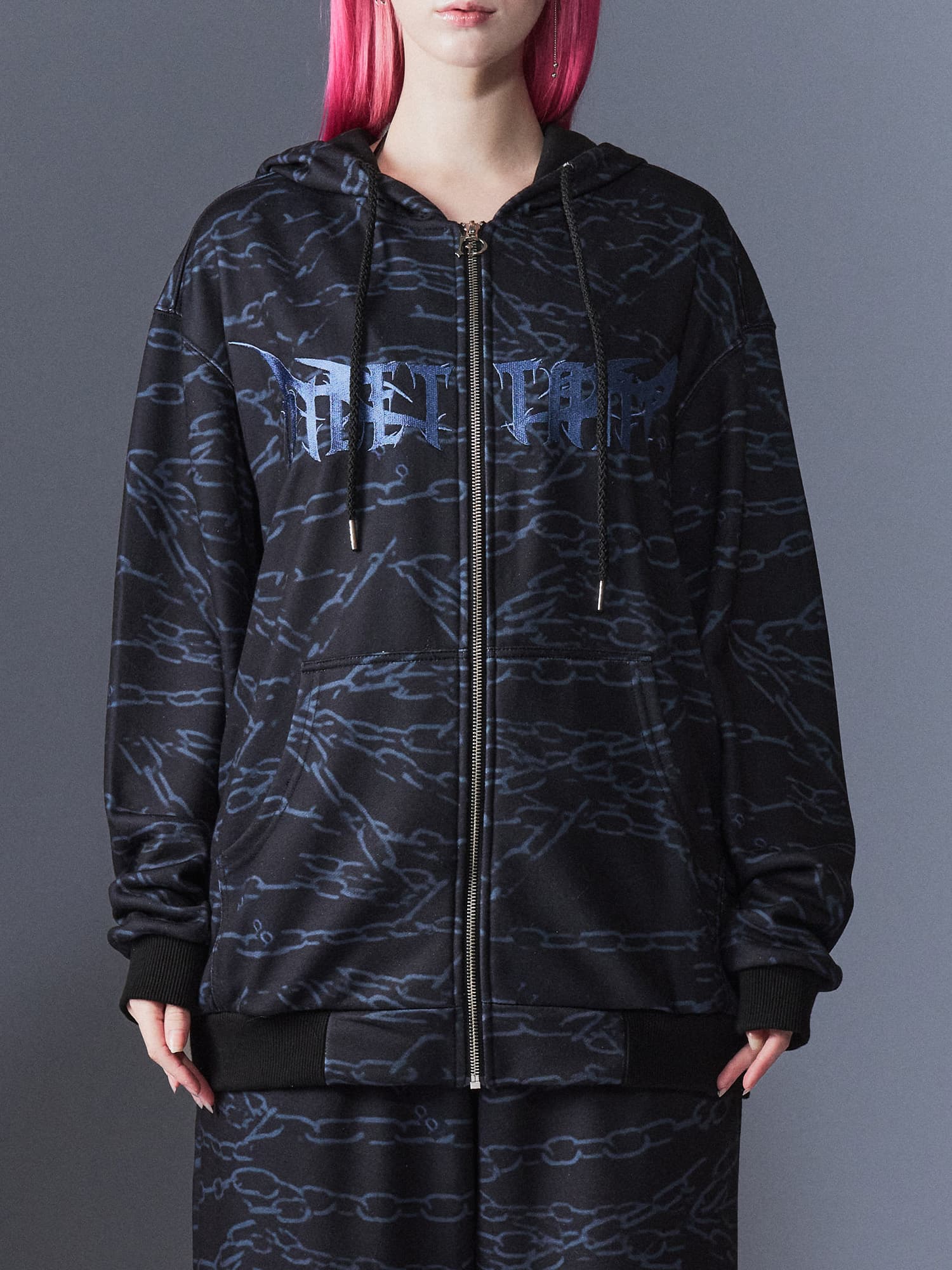 Chain Embroidery Hood — vue 5